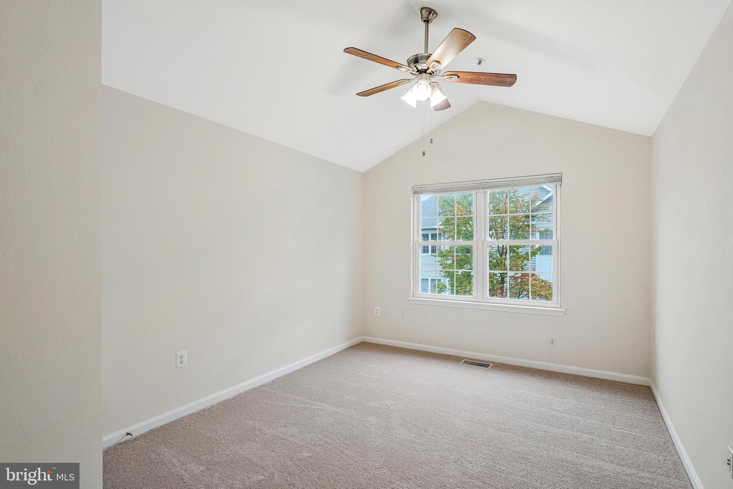 4506 SUPERIOR SQ #4506, FAIRFAX, Virginia 22033, 2 Bedrooms Bedrooms, ,1 BathroomBathrooms,Residential,For sale,4506 SUPERIOR SQ #4506,VAFX2268678 MLS # VAFX2268678