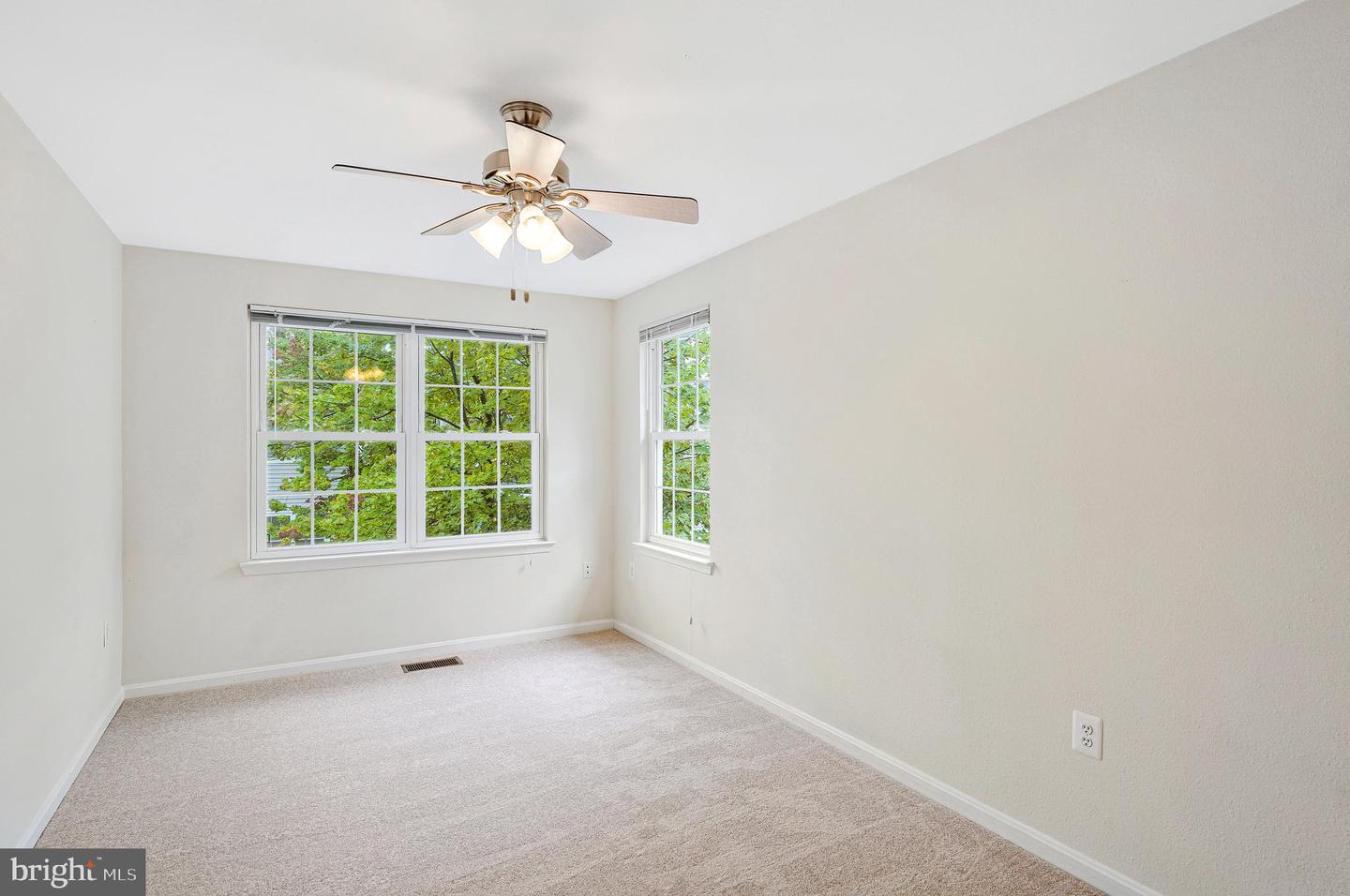 4506 SUPERIOR SQ #4506, FAIRFAX, Virginia 22033, 2 Bedrooms Bedrooms, ,1 BathroomBathrooms,Residential,For sale,4506 SUPERIOR SQ #4506,VAFX2268678 MLS # VAFX2268678