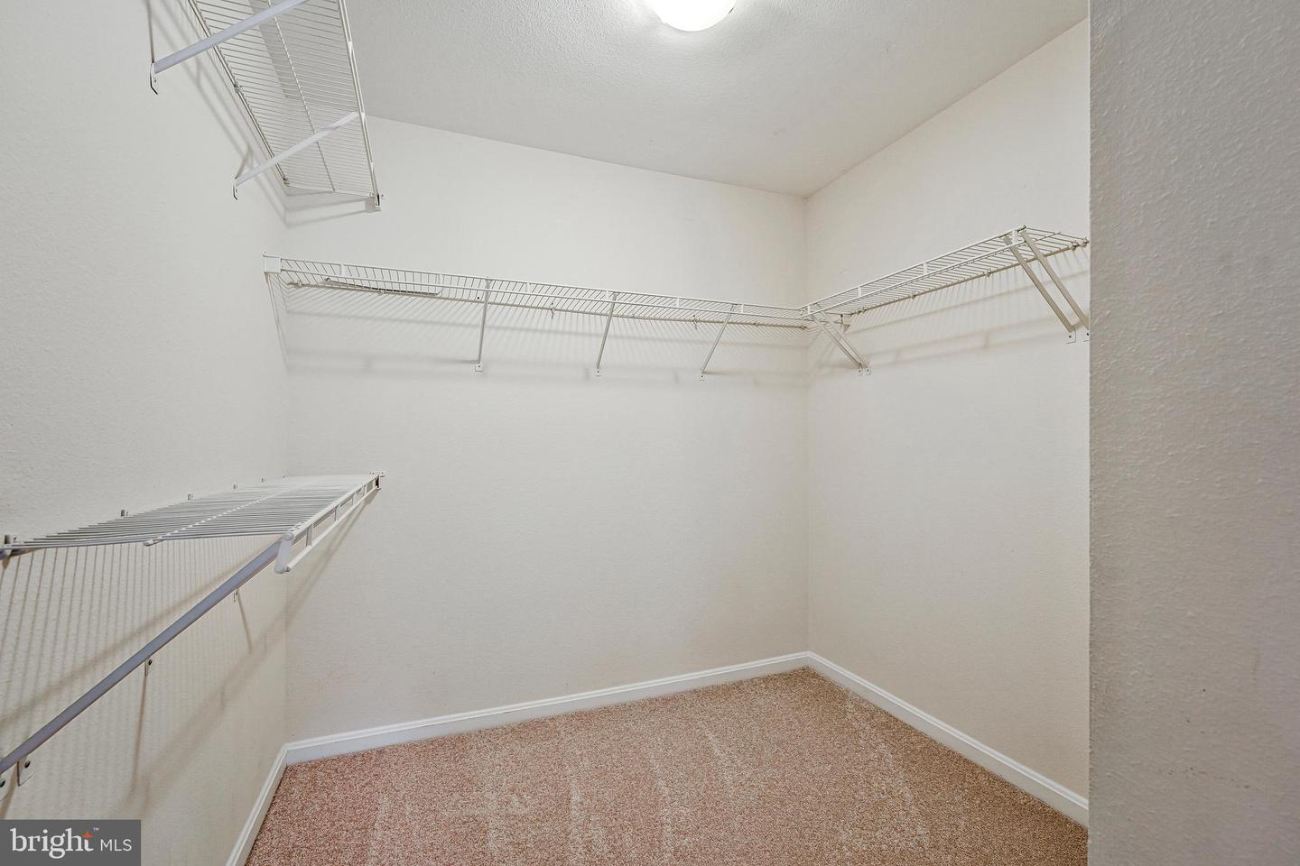 4506 SUPERIOR SQ #4506, FAIRFAX, Virginia 22033, 2 Bedrooms Bedrooms, ,1 BathroomBathrooms,Residential,For sale,4506 SUPERIOR SQ #4506,VAFX2268678 MLS # VAFX2268678