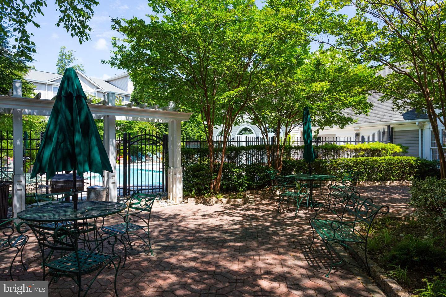 4506 SUPERIOR SQ #4506, FAIRFAX, Virginia 22033, 2 Bedrooms Bedrooms, ,1 BathroomBathrooms,Residential,For sale,4506 SUPERIOR SQ #4506,VAFX2268678 MLS # VAFX2268678