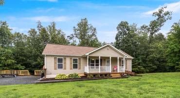 13041 LILAC WAY, KING GEORGE, Virginia 22485, 3 Bedrooms Bedrooms, ,2 BathroomsBathrooms,Residential,For sale,13041 LILAC WAY,VAKG2007044 MLS # VAKG2007044