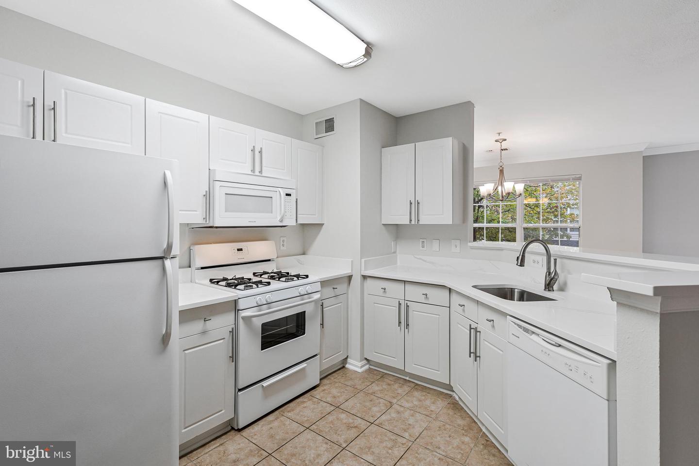 4528 SUPERIOR SQ, FAIRFAX, Virginia 22033, 2 Bedrooms Bedrooms, ,2 BathroomsBathrooms,Residential,For sale,4528 SUPERIOR SQ,VAFX2268726 MLS # VAFX2268726 4528 SUPERIOR SQ, FAIRFAX, Virginia 22033, 2 Bedrooms Bedrooms, ,2 BathroomsBathrooms,Residential,For sale,4528 SUPERIOR SQ,VAFX2268726 MLS # VAFX2268726