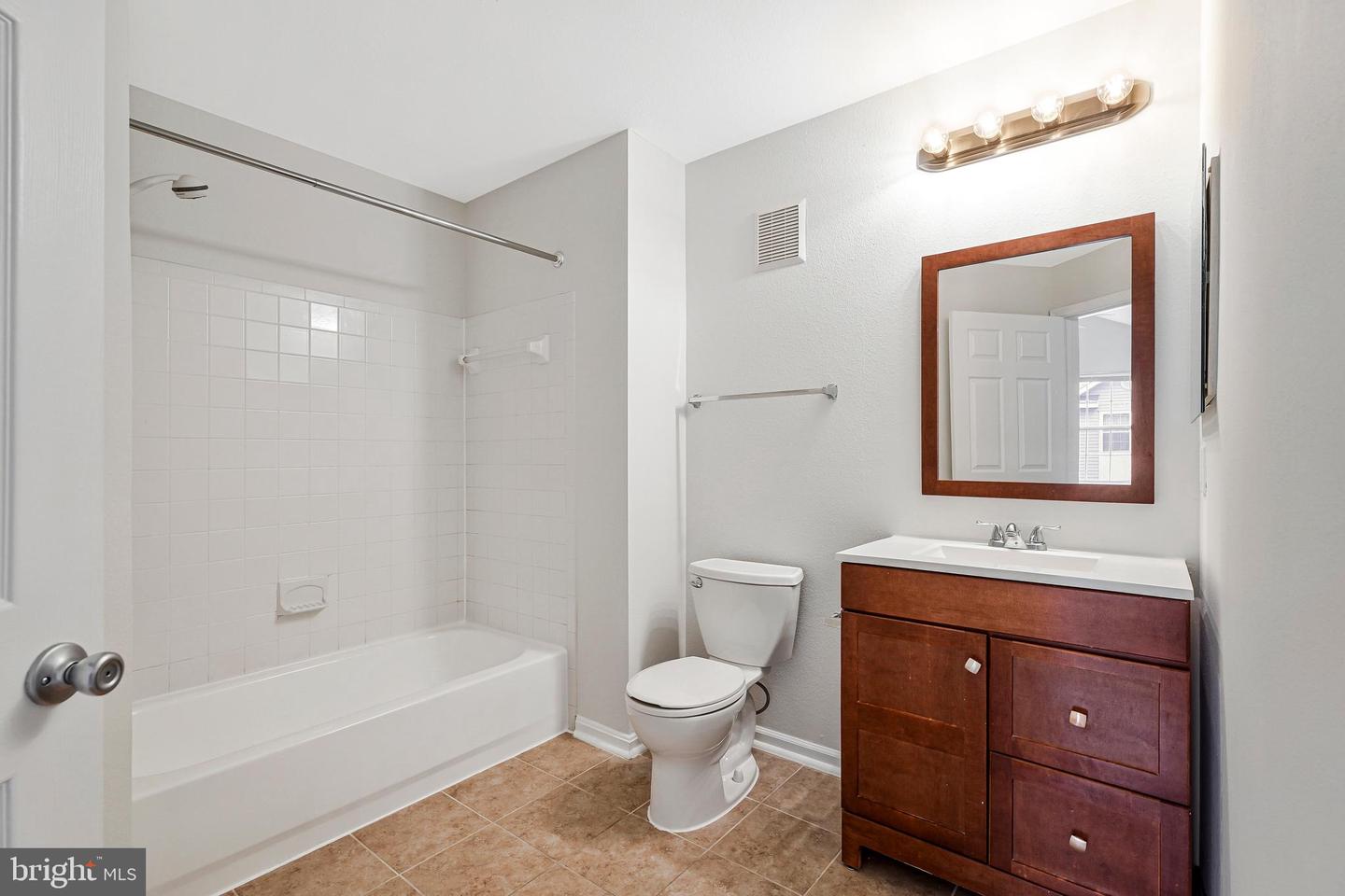 4528 SUPERIOR SQ, FAIRFAX, Virginia 22033, 2 Bedrooms Bedrooms, ,2 BathroomsBathrooms,Residential,For sale,4528 SUPERIOR SQ,VAFX2268726 MLS # VAFX2268726 4528 SUPERIOR SQ, FAIRFAX, Virginia 22033, 2 Bedrooms Bedrooms, ,2 BathroomsBathrooms,Residential,For sale,4528 SUPERIOR SQ,VAFX2268726 MLS # VAFX2268726