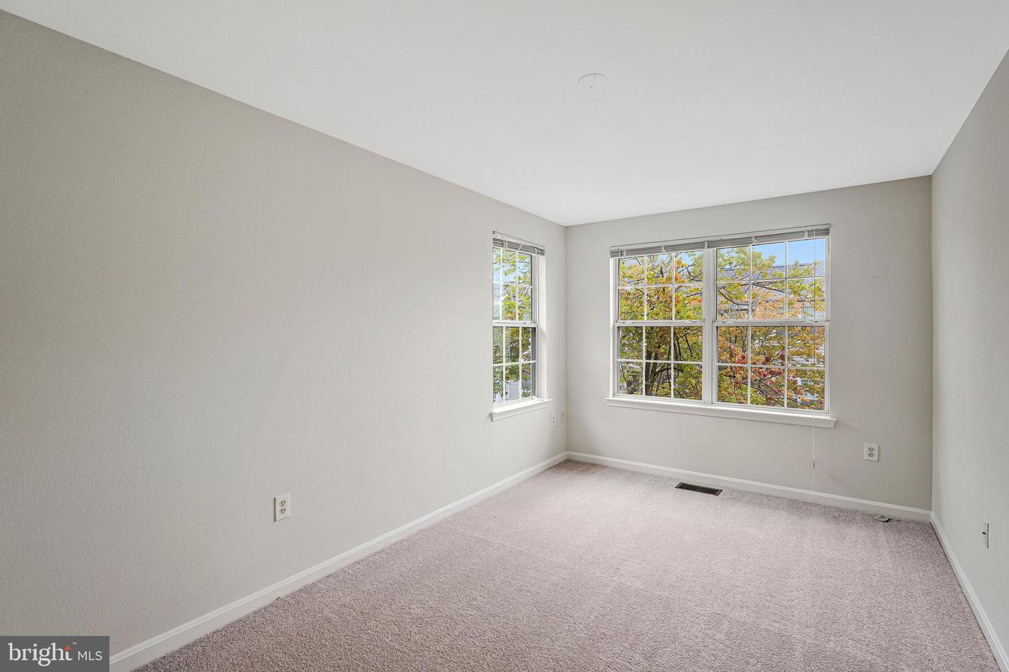 4528 SUPERIOR SQ, FAIRFAX, Virginia 22033, 2 Bedrooms Bedrooms, ,2 BathroomsBathrooms,Residential,For sale,4528 SUPERIOR SQ,VAFX2268726 MLS # VAFX2268726 4528 SUPERIOR SQ, FAIRFAX, Virginia 22033, 2 Bedrooms Bedrooms, ,2 BathroomsBathrooms,Residential,For sale,4528 SUPERIOR SQ,VAFX2268726 MLS # VAFX2268726