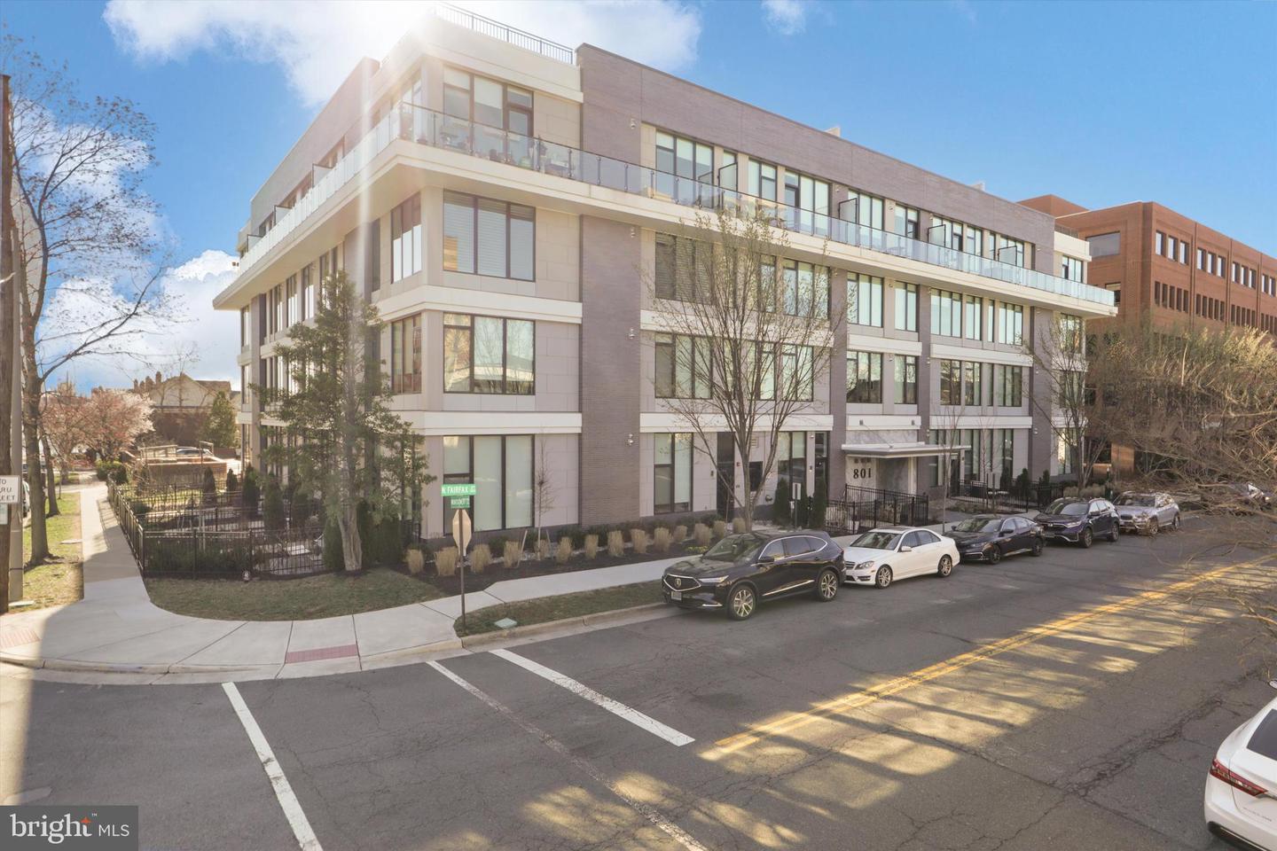 801 N FAIRFAX ST #318, ALEXANDRIA, Virginia 22314, 2 Bedrooms Bedrooms, ,2 BathroomsBathrooms,Residential,For sale,801 N FAIRFAX ST #318,VAAX2050062 MLS # VAAX2050062