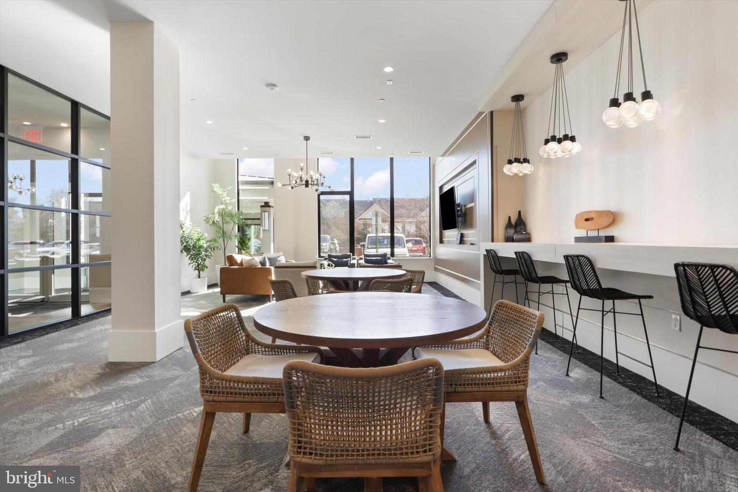 801 N FAIRFAX ST #318, ALEXANDRIA, Virginia 22314, 2 Bedrooms Bedrooms, ,2 BathroomsBathrooms,Residential,For sale,801 N FAIRFAX ST #318,VAAX2050062 MLS # VAAX2050062