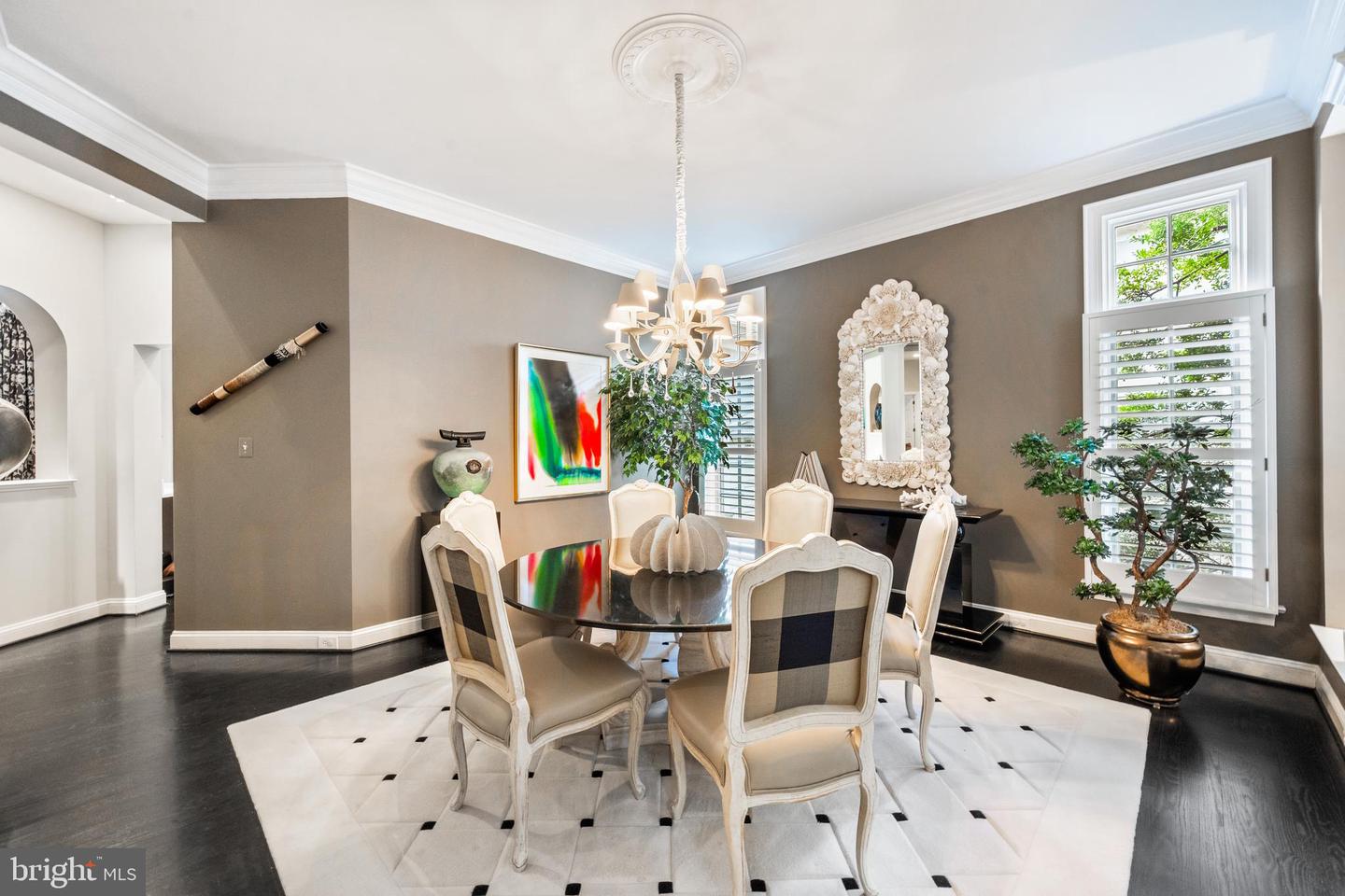 7414 OLD MAPLE SQ, MCLEAN, Virginia 22102, 5 Bedrooms Bedrooms, ,4 BathroomsBathrooms,Residential,For sale,7414 OLD MAPLE SQ,VAFX2268614 MLS # VAFX2268614
