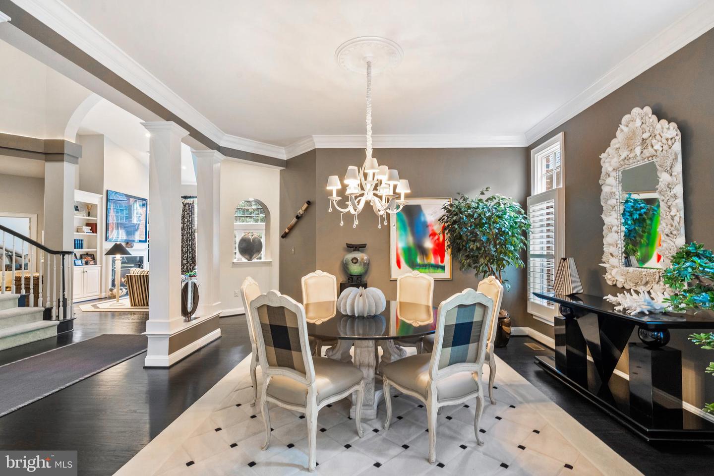 7414 OLD MAPLE SQ, MCLEAN, Virginia 22102, 5 Bedrooms Bedrooms, ,4 BathroomsBathrooms,Residential,For sale,7414 OLD MAPLE SQ,VAFX2268614 MLS # VAFX2268614