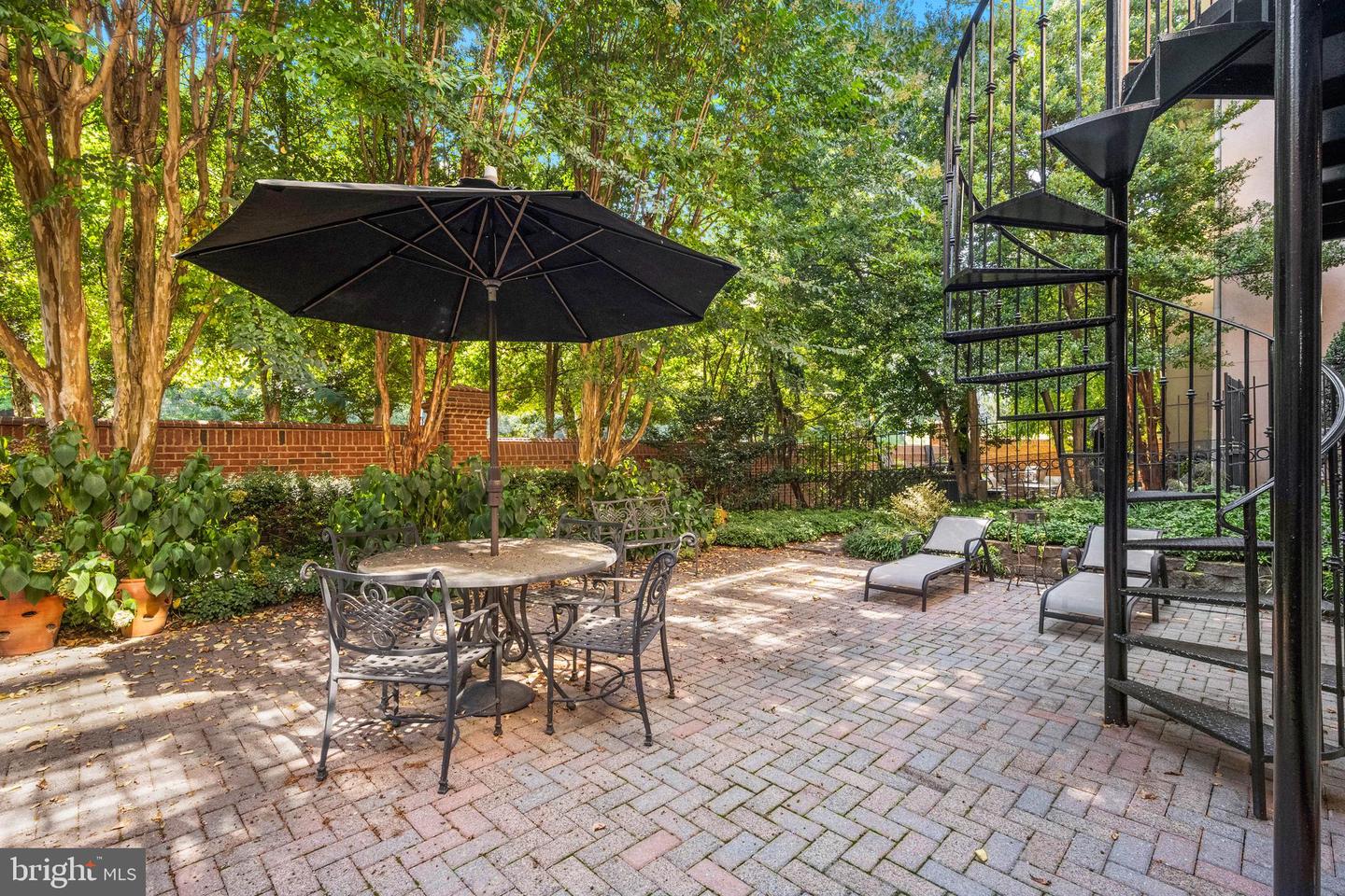 7414 OLD MAPLE SQ, MCLEAN, Virginia 22102, 5 Bedrooms Bedrooms, ,4 BathroomsBathrooms,Residential,For sale,7414 OLD MAPLE SQ,VAFX2268614 MLS # VAFX2268614