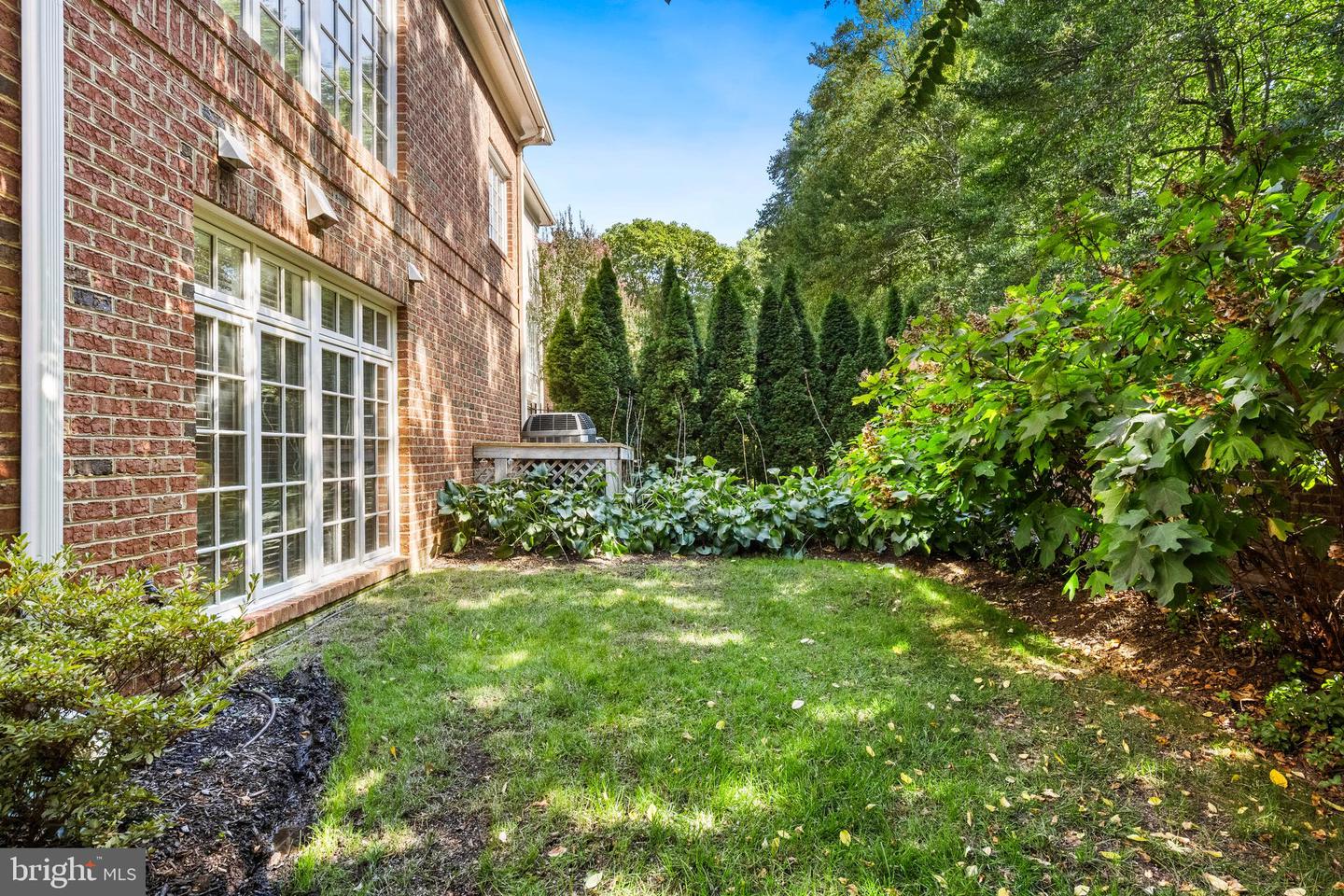 7414 OLD MAPLE SQ, MCLEAN, Virginia 22102, 5 Bedrooms Bedrooms, ,4 BathroomsBathrooms,Residential,For sale,7414 OLD MAPLE SQ,VAFX2268614 MLS # VAFX2268614