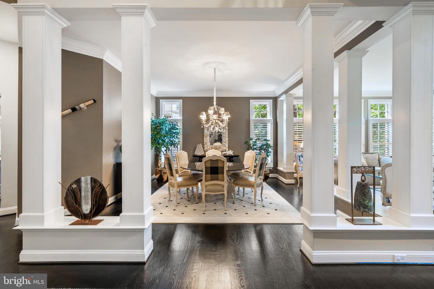 7414 OLD MAPLE SQ, MCLEAN, Virginia 22102, 5 Bedrooms Bedrooms, ,4 BathroomsBathrooms,Residential,For sale,7414 OLD MAPLE SQ,VAFX2268614 MLS # VAFX2268614