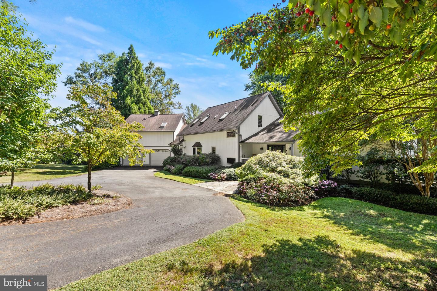 3924 COBBLER MOUNTAIN RD, DELAPLANE, Virginia 20144, 5 Bedrooms Bedrooms, ,3 BathroomsBathrooms,Residential,For sale,3924 COBBLER MOUNTAIN RD,VAFQ2018392 MLS # VAFQ2018392
