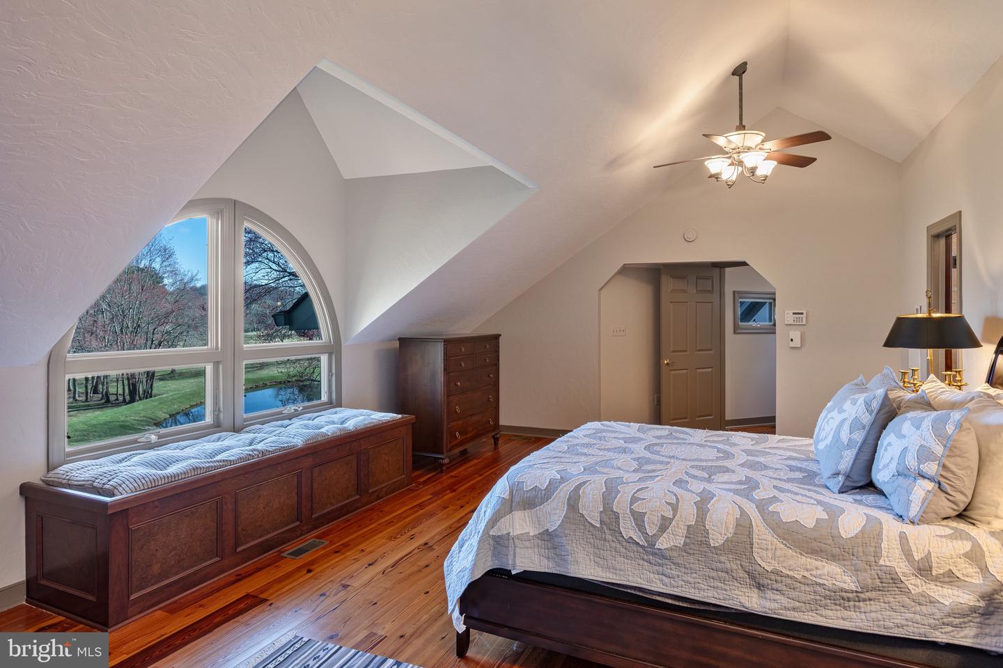 3924 COBBLER MOUNTAIN RD, DELAPLANE, Virginia 20144, 5 Bedrooms Bedrooms, ,3 BathroomsBathrooms,Residential,For sale,3924 COBBLER MOUNTAIN RD,VAFQ2018392 MLS # VAFQ2018392