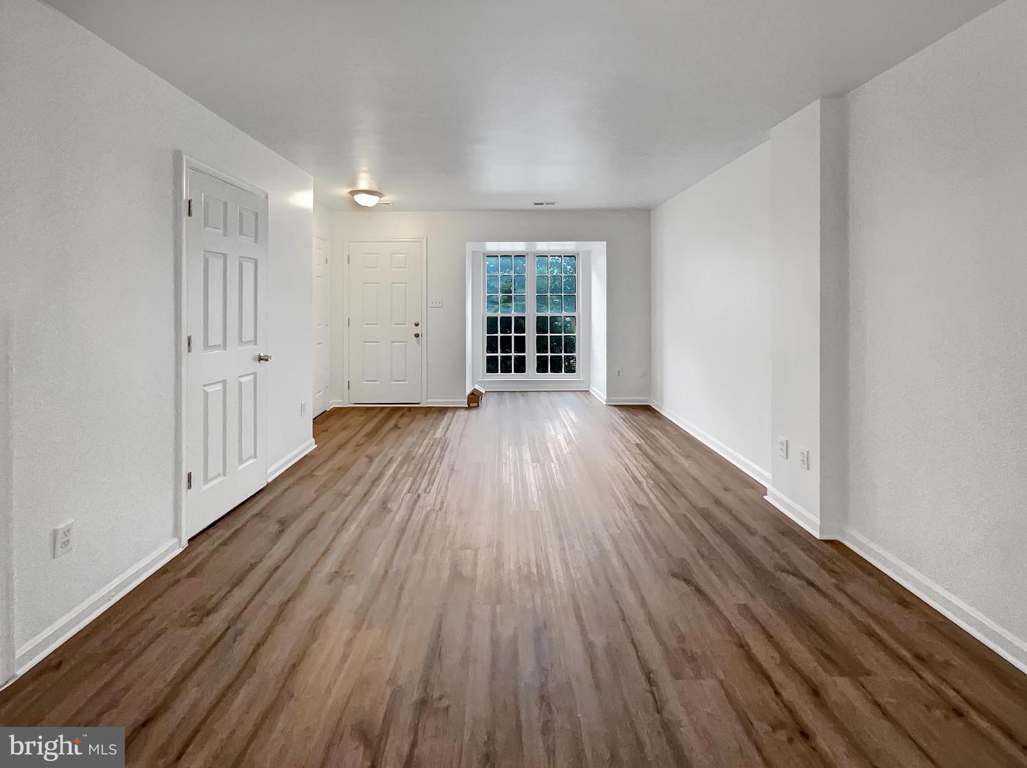 45458 OAK TRAIL SQ, STERLING, Virginia 20164, 3 Bedrooms Bedrooms, ,2 BathroomsBathrooms,Residential,For sale,45458 OAK TRAIL SQ,VALO2107356 MLS # VALO2107356