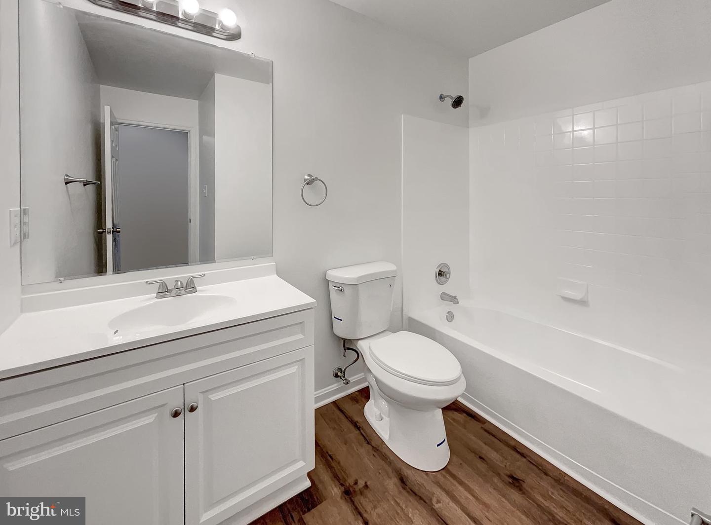 45458 OAK TRAIL SQ, STERLING, Virginia 20164, 3 Bedrooms Bedrooms, ,2 BathroomsBathrooms,Residential,For sale,45458 OAK TRAIL SQ,VALO2107356 MLS # VALO2107356