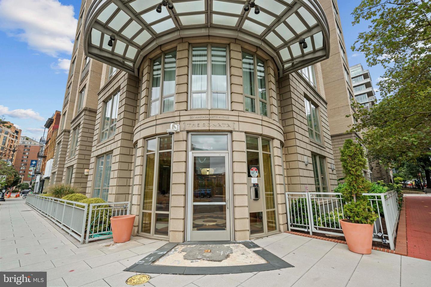 301 MASSACHUSETTS AVE NW #504, WASHINGTON, District Of Columbia 20001, 1 Bedroom Bedrooms, ,1 BathroomBathrooms,Residential,For sale,301 MASSACHUSETTS AVE NW #504,DCDC2223680 MLS # DCDC2223680 301 MASSACHUSETTS AVE NW #504, WASHINGTON, District Of Columbia 20001, 1 Bedroom Bedrooms, ,1 BathroomBathrooms,Residential,For sale,301 MASSACHUSETTS AVE NW #504,DCDC2223680 MLS # DCDC2223680