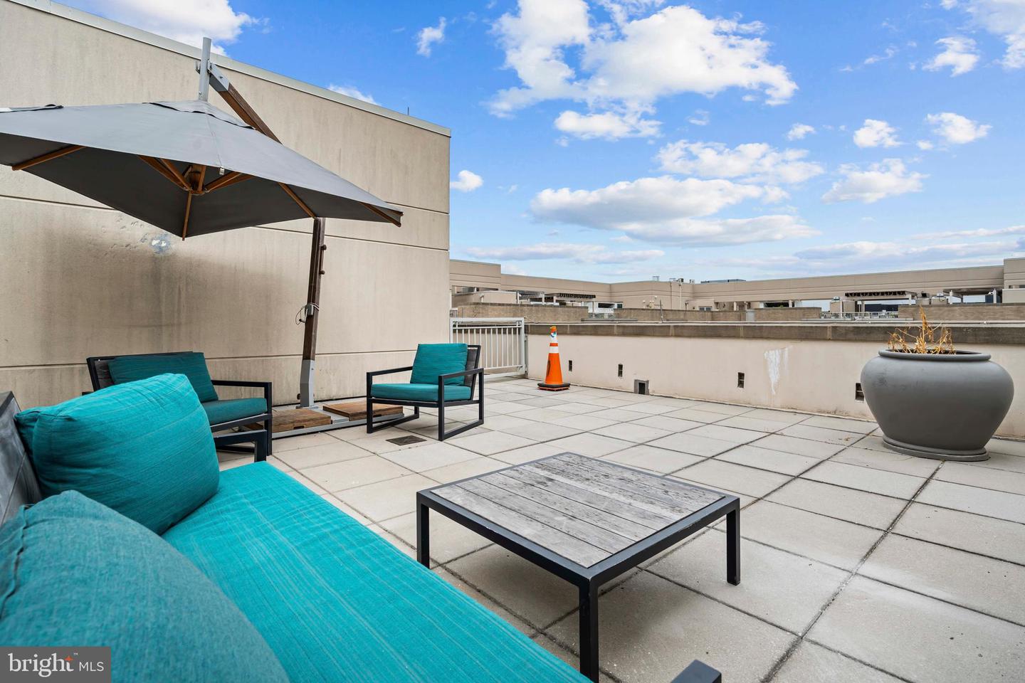 301 MASSACHUSETTS AVE NW #504, WASHINGTON, District Of Columbia 20001, 1 Bedroom Bedrooms, ,1 BathroomBathrooms,Residential,For sale,301 MASSACHUSETTS AVE NW #504,DCDC2223680 MLS # DCDC2223680 301 MASSACHUSETTS AVE NW #504, WASHINGTON, District Of Columbia 20001, 1 Bedroom Bedrooms, ,1 BathroomBathrooms,Residential,For sale,301 MASSACHUSETTS AVE NW #504,DCDC2223680 MLS # DCDC2223680