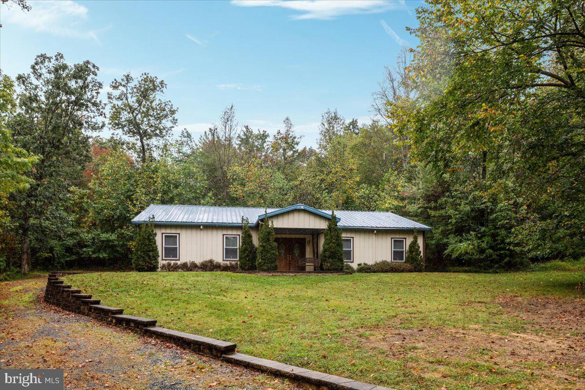 563 PARK VIEW DR, LURAY, Virginia 22835, 1 Bedroom Bedrooms, ,1 BathroomBathrooms,Residential,For sale,563 PARK VIEW DR,VAPA2005326 MLS # VAPA2005326
