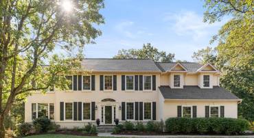 12123 WINDSOR HALL WAY, HERNDON, Virginia 20170, 5 Bedrooms Bedrooms, ,4 BathroomsBathrooms,Residential,For sale,12123 WINDSOR HALL WAY,VAFX2265812 MLS # VAFX2265812