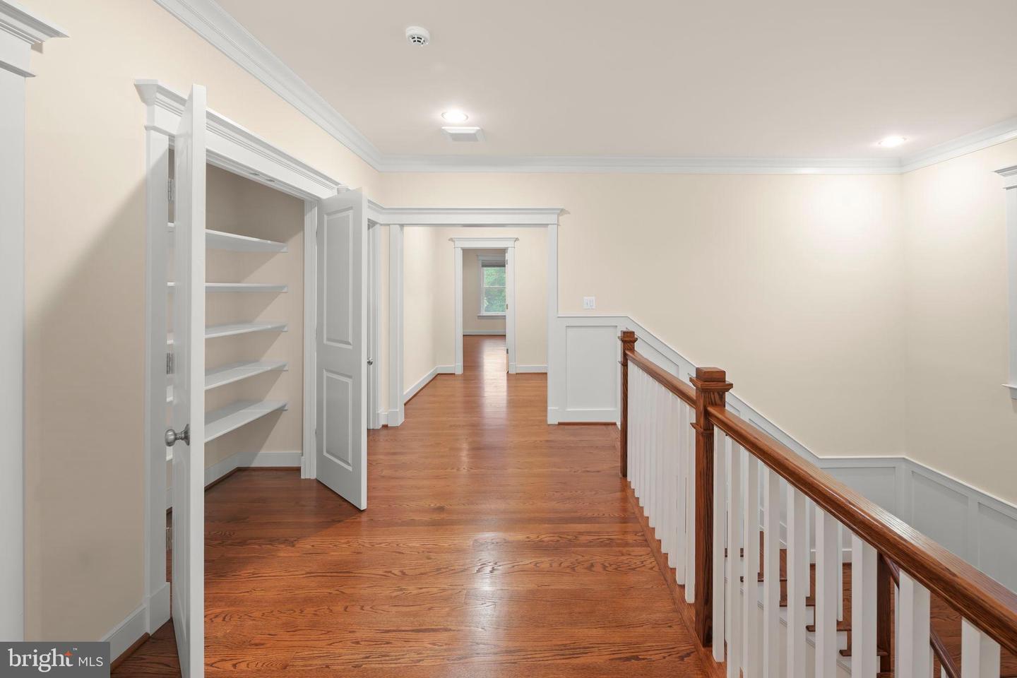 217 PLEASANT ST SW, VIENNA, Virginia 22180, 5 Bedrooms Bedrooms, 18 Rooms Rooms,4 BathroomsBathrooms,Residential,For sale,217 PLEASANT ST SW,VAFX2267738 MLS # VAFX2267738