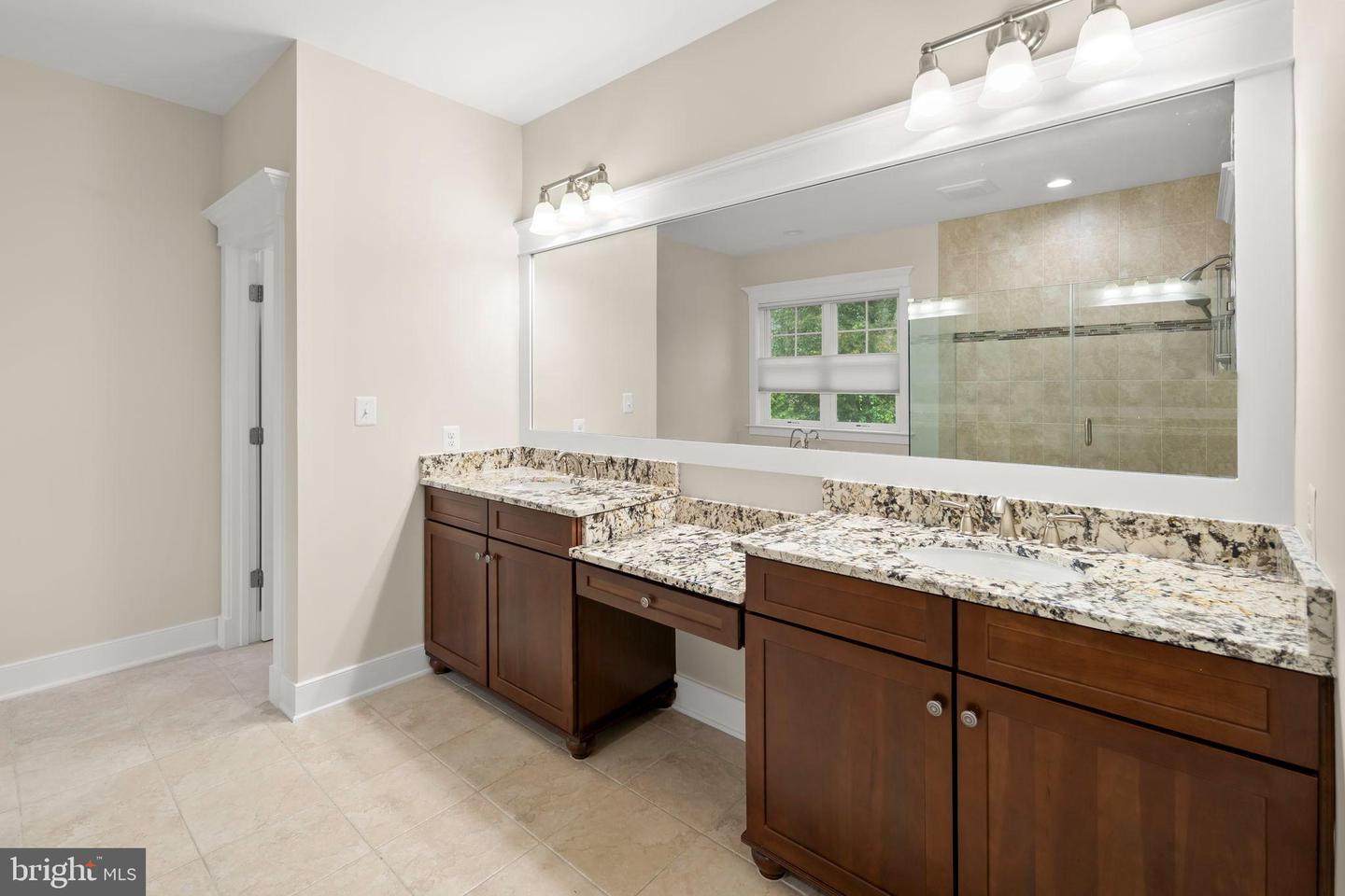 217 PLEASANT ST SW, VIENNA, Virginia 22180, 5 Bedrooms Bedrooms, 18 Rooms Rooms,4 BathroomsBathrooms,Residential,For sale,217 PLEASANT ST SW,VAFX2267738 MLS # VAFX2267738