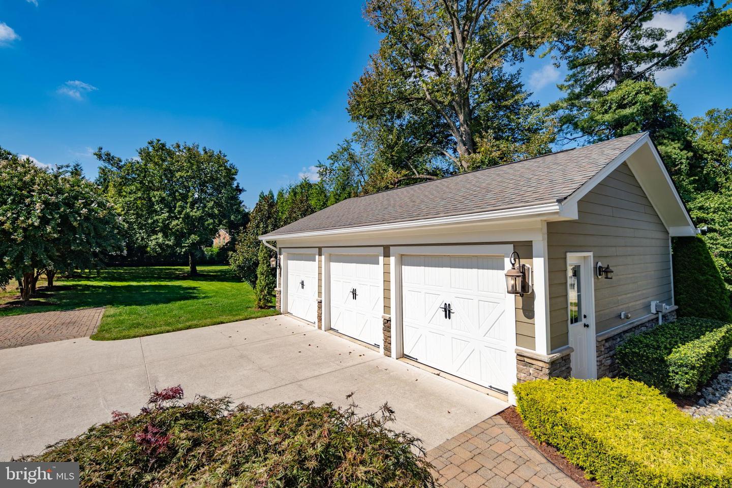 217 PLEASANT ST SW, VIENNA, Virginia 22180, 5 Bedrooms Bedrooms, 18 Rooms Rooms,4 BathroomsBathrooms,Residential,For sale,217 PLEASANT ST SW,VAFX2267738 MLS # VAFX2267738