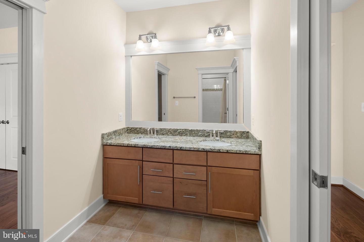 217 PLEASANT ST SW, VIENNA, Virginia 22180, 5 Bedrooms Bedrooms, 18 Rooms Rooms,4 BathroomsBathrooms,Residential,For sale,217 PLEASANT ST SW,VAFX2267738 MLS # VAFX2267738