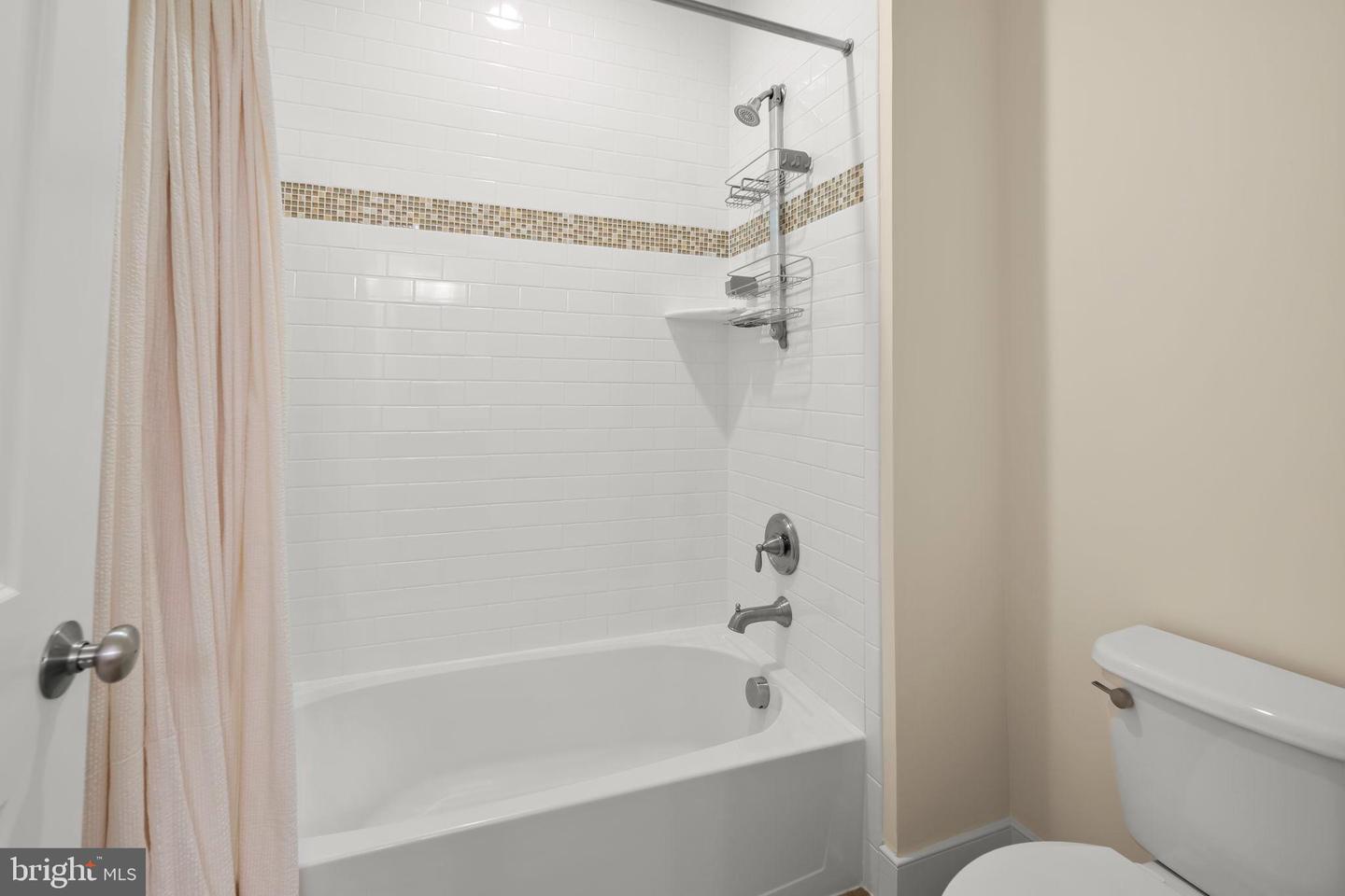 217 PLEASANT ST SW, VIENNA, Virginia 22180, 5 Bedrooms Bedrooms, 18 Rooms Rooms,4 BathroomsBathrooms,Residential,For sale,217 PLEASANT ST SW,VAFX2267738 MLS # VAFX2267738