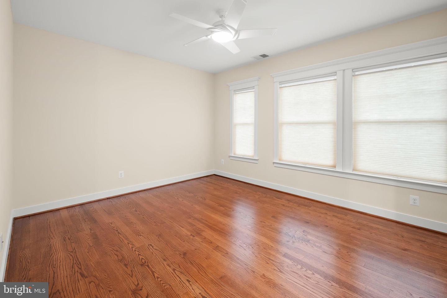 217 PLEASANT ST SW, VIENNA, Virginia 22180, 5 Bedrooms Bedrooms, 18 Rooms Rooms,4 BathroomsBathrooms,Residential,For sale,217 PLEASANT ST SW,VAFX2267738 MLS # VAFX2267738
