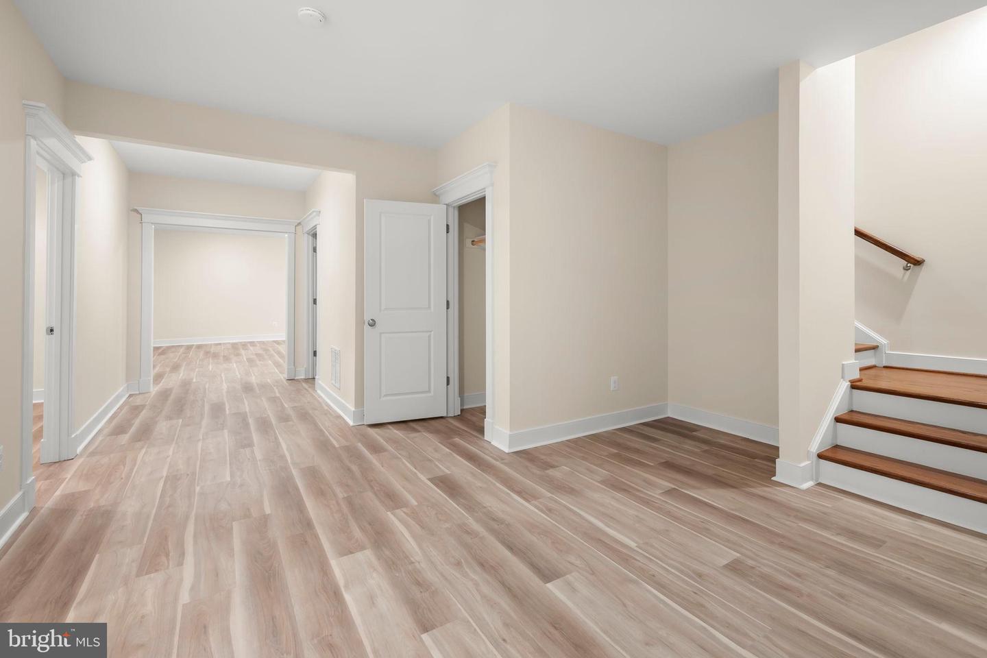 217 PLEASANT ST SW, VIENNA, Virginia 22180, 5 Bedrooms Bedrooms, 18 Rooms Rooms,4 BathroomsBathrooms,Residential,For sale,217 PLEASANT ST SW,VAFX2267738 MLS # VAFX2267738