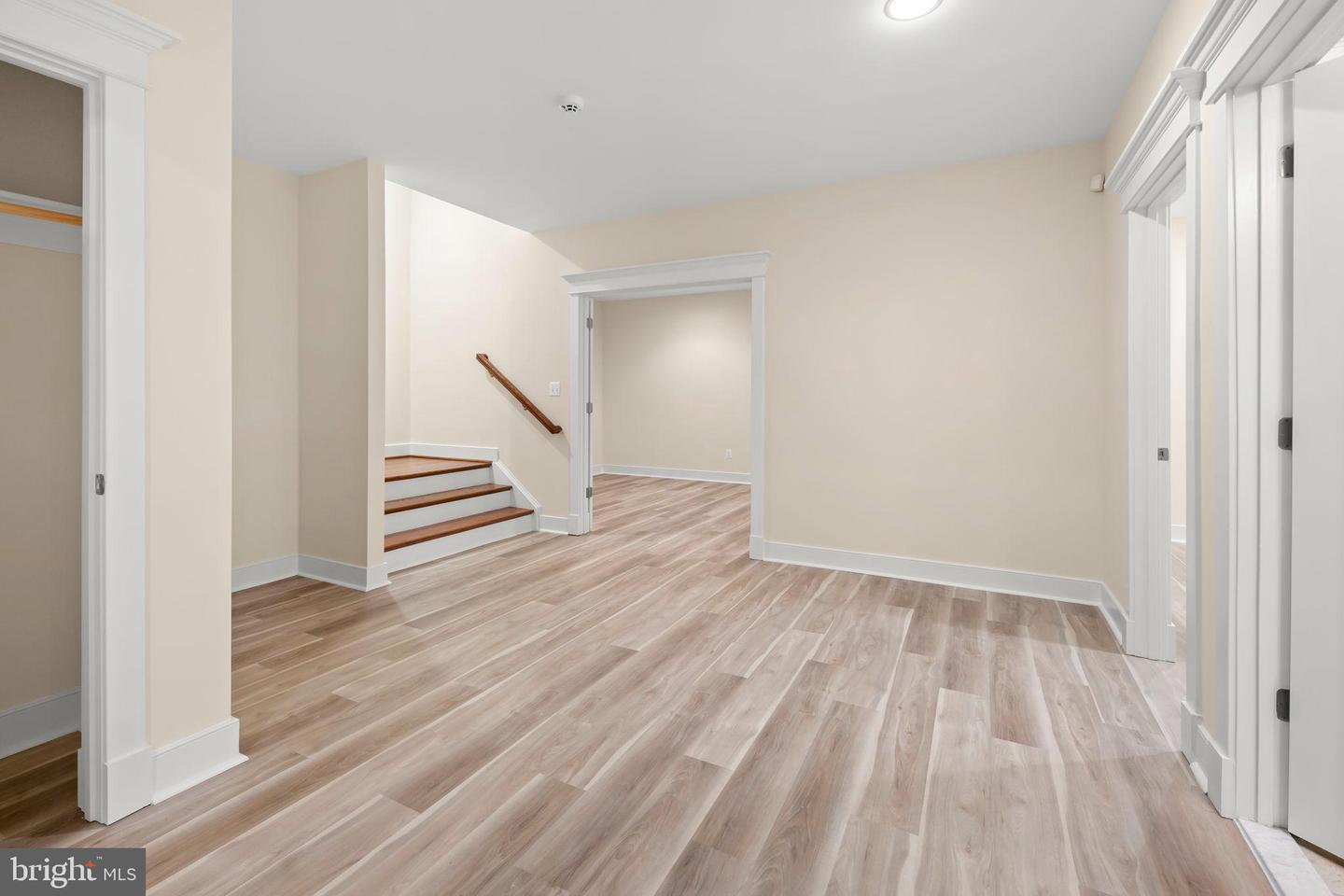 217 PLEASANT ST SW, VIENNA, Virginia 22180, 5 Bedrooms Bedrooms, 18 Rooms Rooms,4 BathroomsBathrooms,Residential,For sale,217 PLEASANT ST SW,VAFX2267738 MLS # VAFX2267738