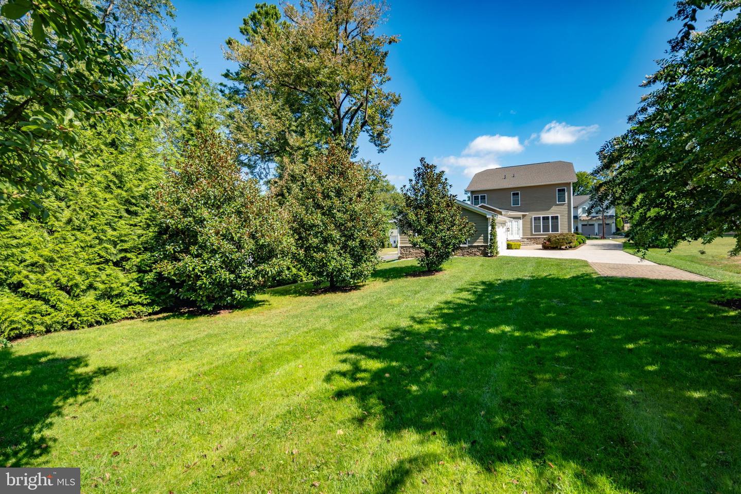217 PLEASANT ST SW, VIENNA, Virginia 22180, 5 Bedrooms Bedrooms, 18 Rooms Rooms,4 BathroomsBathrooms,Residential,For sale,217 PLEASANT ST SW,VAFX2267738 MLS # VAFX2267738