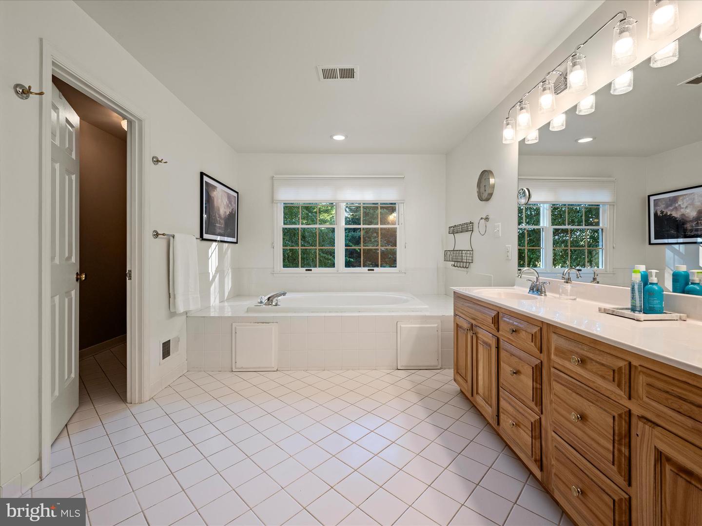 14453 WOODSTAR CT, LEESBURG, Virginia 20176, 4 Bedrooms Bedrooms, ,4 BathroomsBathrooms,Residential,For sale,14453 WOODSTAR CT,VALO2106828 MLS # VALO2106828
