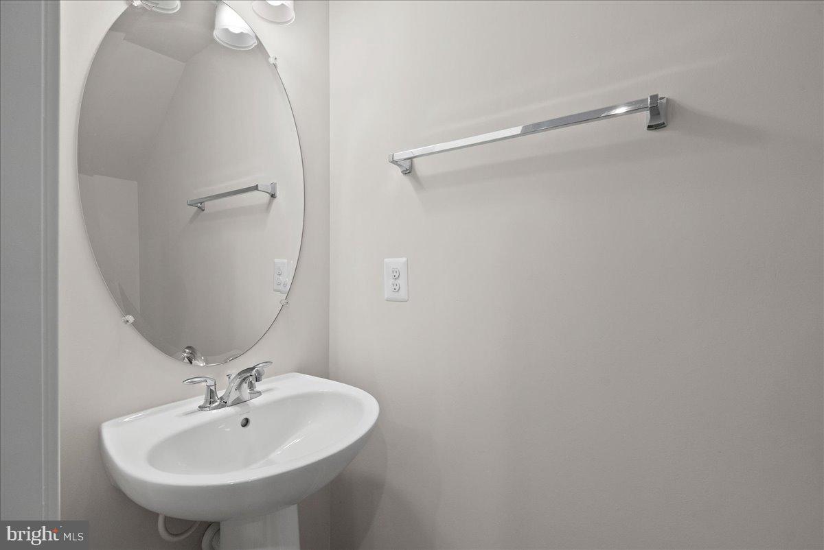4128 LEGATO RD #53, FAIRFAX, Virginia 22033, 3 Bedrooms Bedrooms, ,2 BathroomsBathrooms,Residential,For sale,4128 LEGATO RD #53,VAFX2267312 MLS # VAFX2267312