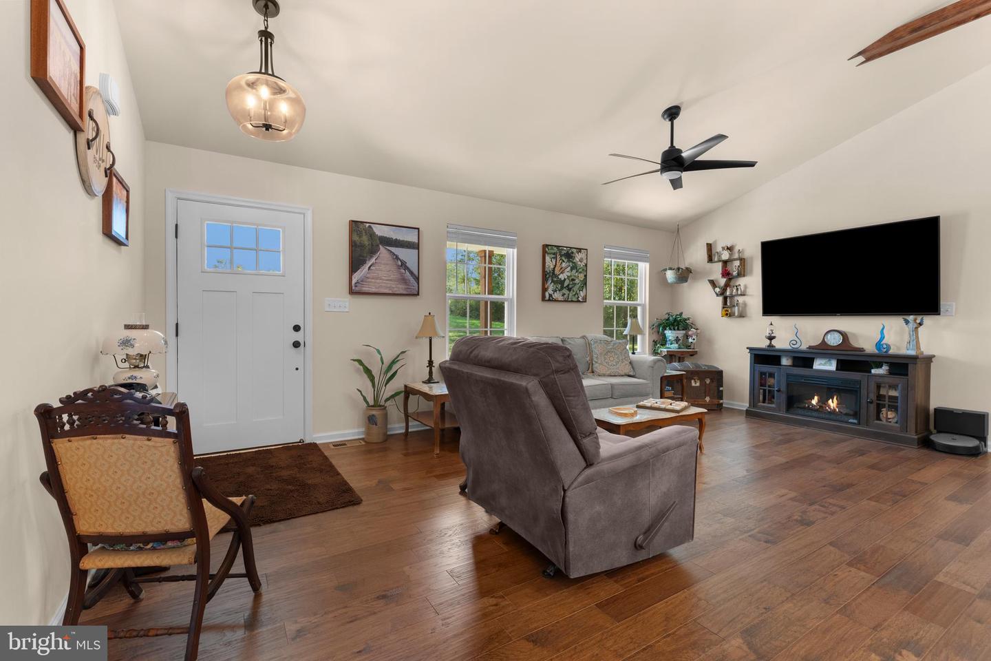 4496 ROLLING HILLS DRIVE, CULPEPER, Virginia 22701, 3 Bedrooms Bedrooms, 6 Rooms Rooms,2 BathroomsBathrooms,Residential,For sale,4496 ROLLING HILLS DRIVE,VAOR2012312 MLS # VAOR2012312