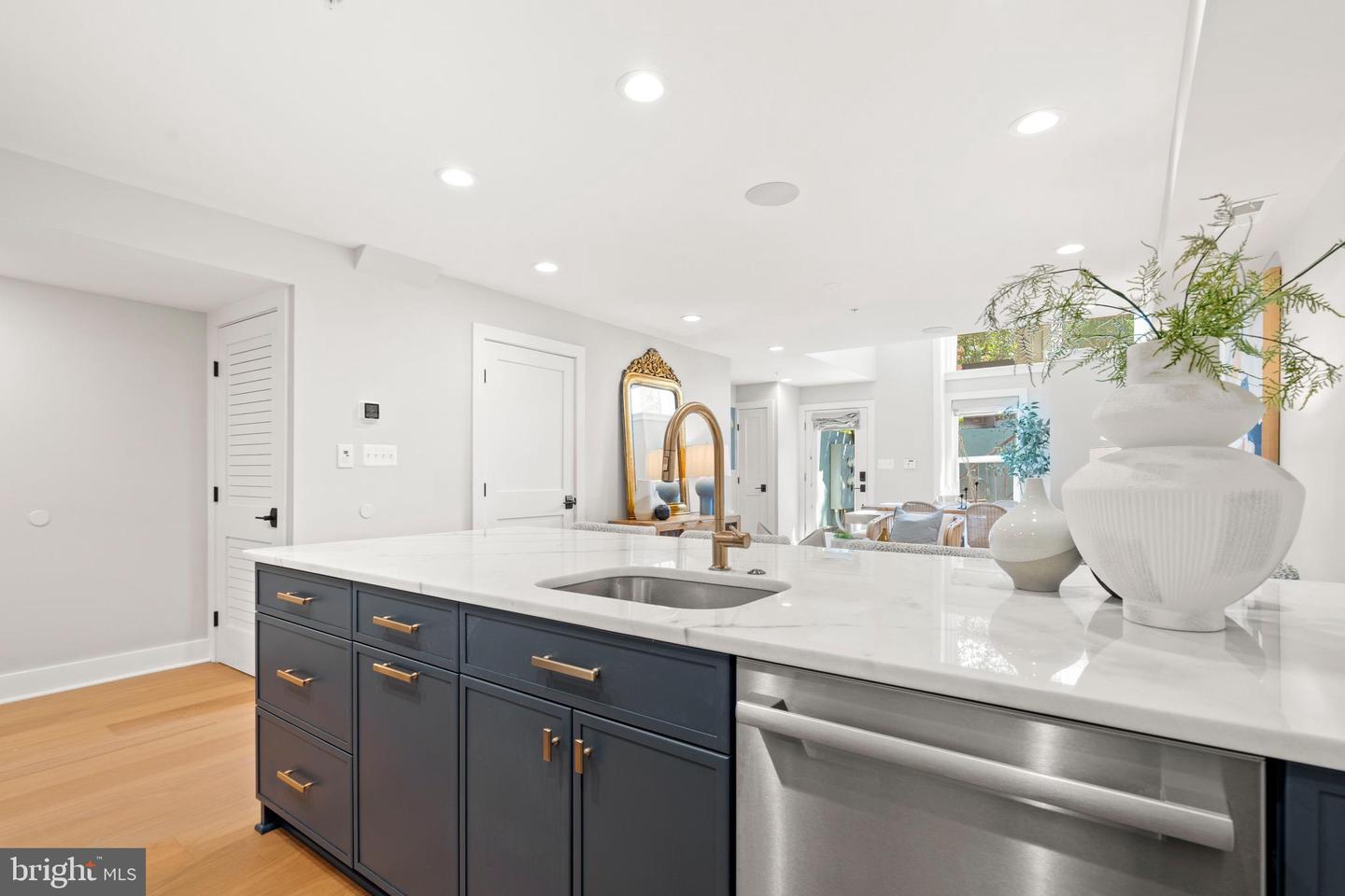 910 9TH ST NE #1, WASHINGTON, District Of Columbia 20002, 4 Bedrooms Bedrooms, ,3 BathroomsBathrooms,Residential,For sale,910 9TH ST NE #1,DCDC2222898 MLS # DCDC2222898