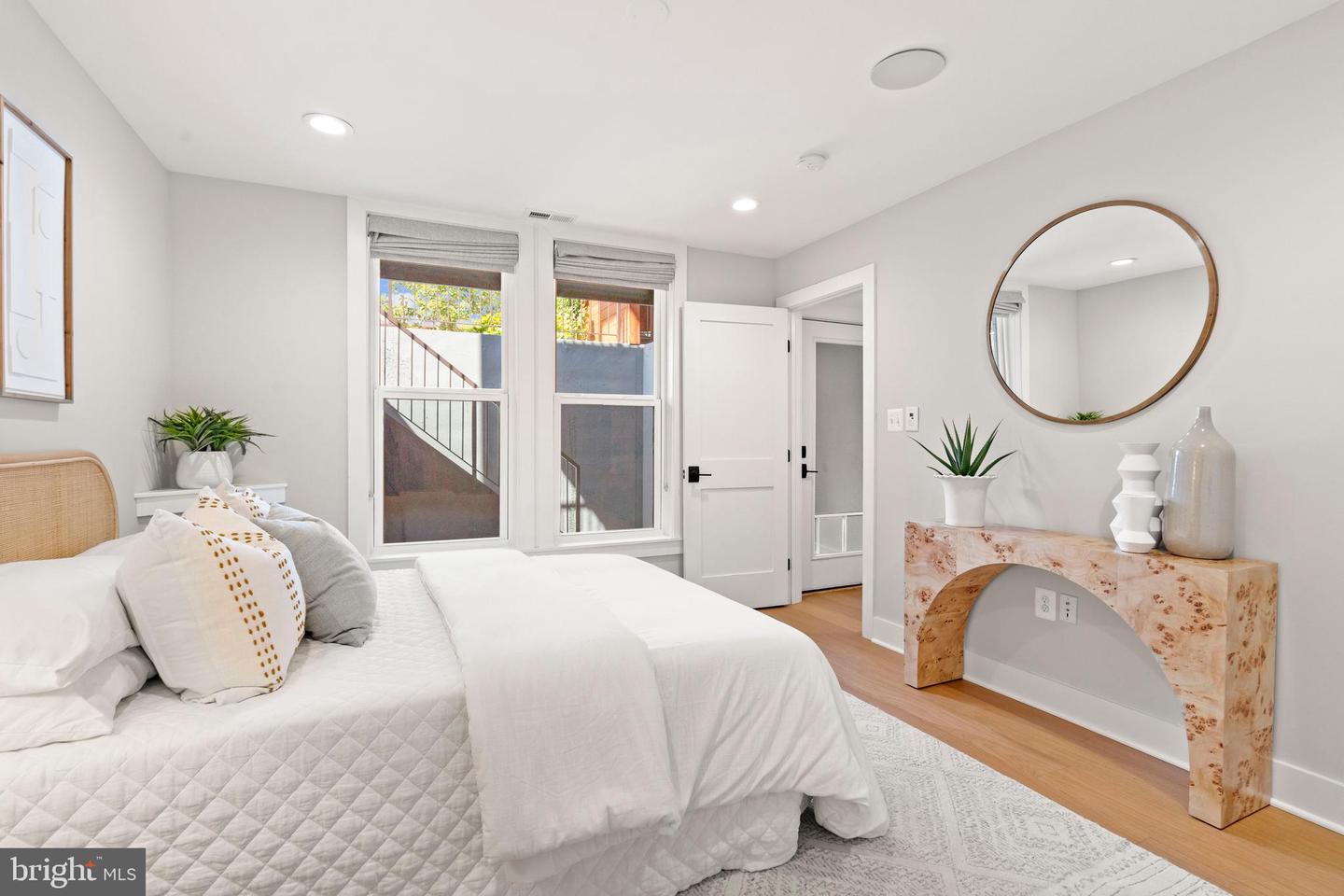 910 9TH ST NE #1, WASHINGTON, District Of Columbia 20002, 4 Bedrooms Bedrooms, ,3 BathroomsBathrooms,Residential,For sale,910 9TH ST NE #1,DCDC2222898 MLS # DCDC2222898