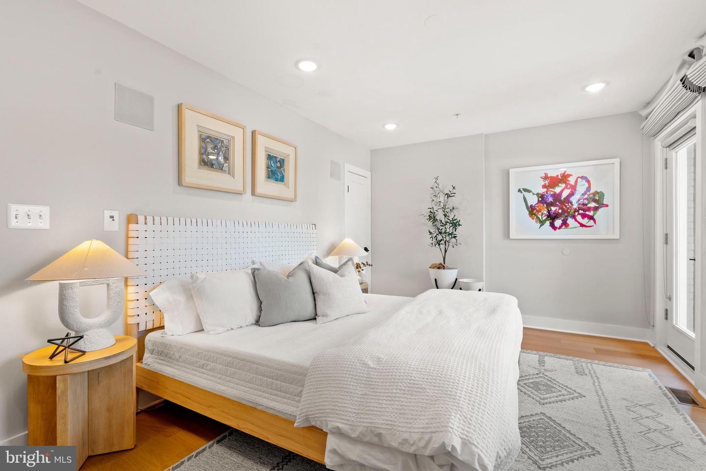 910 9TH ST NE #1, WASHINGTON, District Of Columbia 20002, 4 Bedrooms Bedrooms, ,3 BathroomsBathrooms,Residential,For sale,910 9TH ST NE #1,DCDC2222898 MLS # DCDC2222898