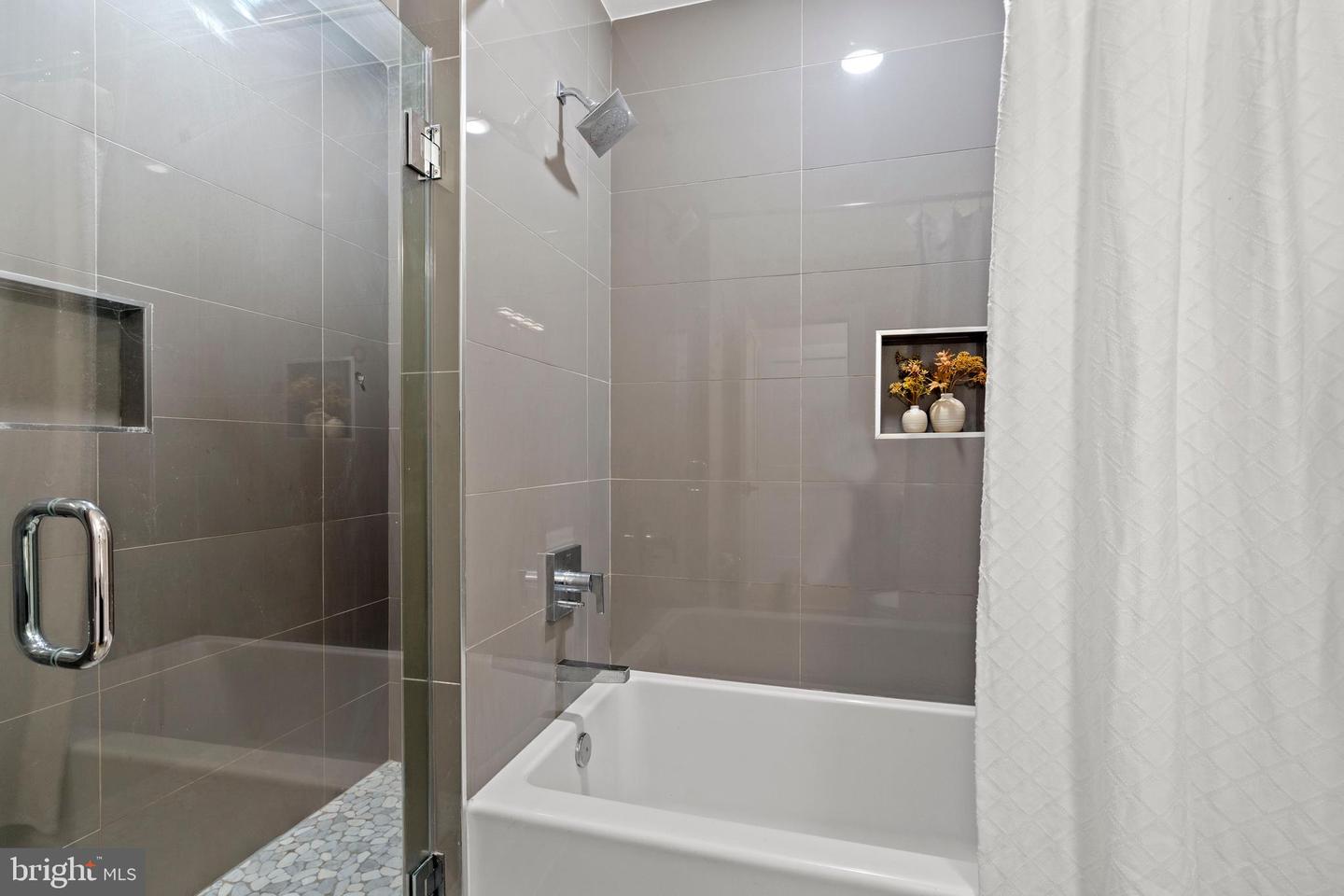 910 9TH ST NE #1, WASHINGTON, District Of Columbia 20002, 4 Bedrooms Bedrooms, ,3 BathroomsBathrooms,Residential,For sale,910 9TH ST NE #1,DCDC2222898 MLS # DCDC2222898