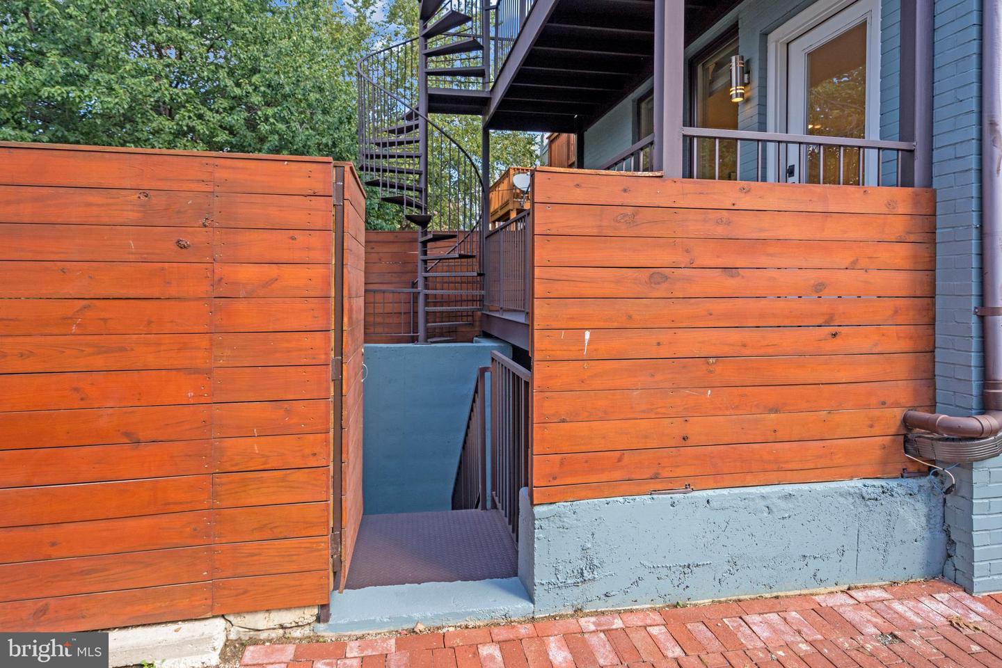 910 9TH ST NE #1, WASHINGTON, District Of Columbia 20002, 4 Bedrooms Bedrooms, ,3 BathroomsBathrooms,Residential,For sale,910 9TH ST NE #1,DCDC2222898 MLS # DCDC2222898