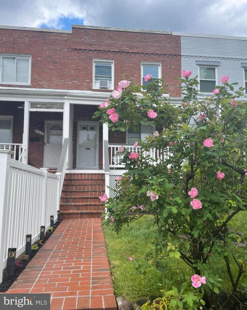 234 WESMOND DR, ALEXANDRIA, Virginia 22305, 2 Bedrooms Bedrooms, ,2 BathroomsBathrooms,Residential,For sale,234 WESMOND DR,VAAX2049898 MLS # VAAX2049898