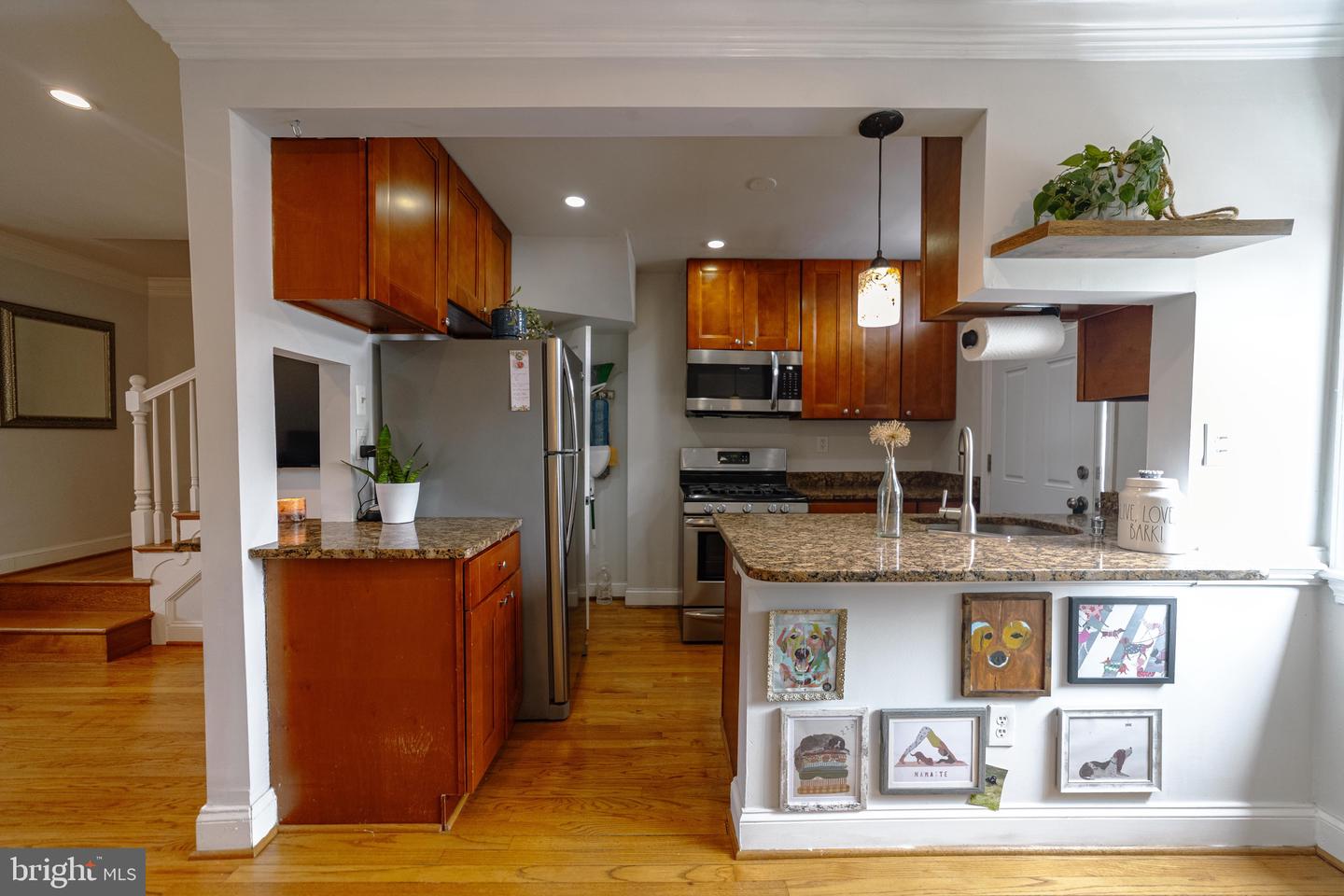 234 WESMOND DR, ALEXANDRIA, Virginia 22305, 2 Bedrooms Bedrooms, ,2 BathroomsBathrooms,Residential,For sale,234 WESMOND DR,VAAX2049898 MLS # VAAX2049898