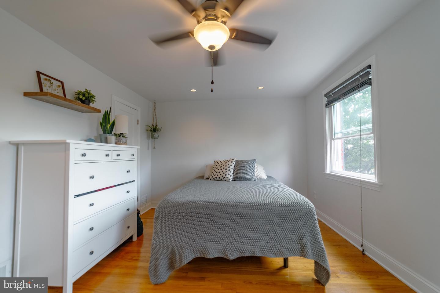 234 WESMOND DR, ALEXANDRIA, Virginia 22305, 2 Bedrooms Bedrooms, ,2 BathroomsBathrooms,Residential,For sale,234 WESMOND DR,VAAX2049898 MLS # VAAX2049898