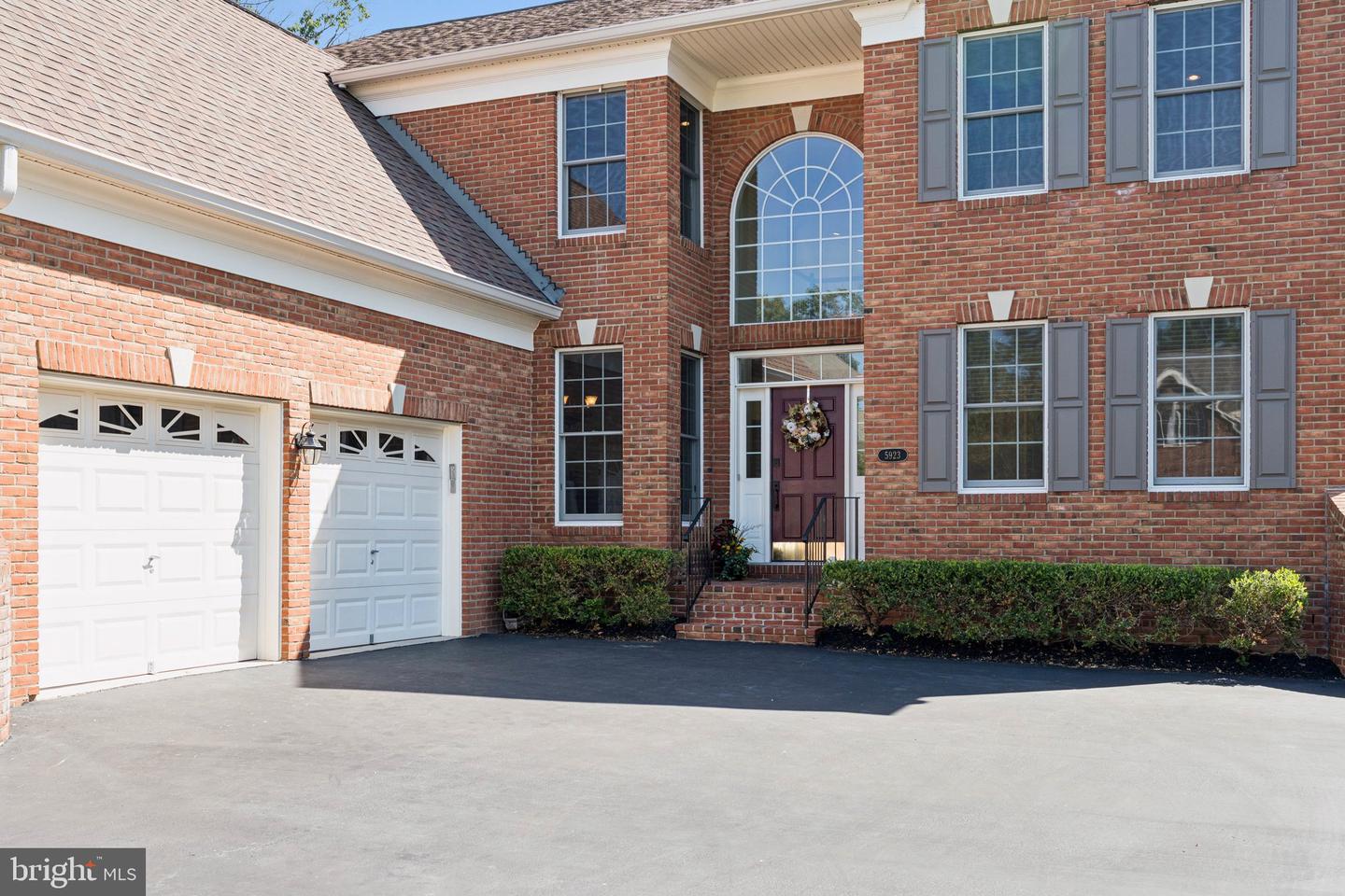 5923 INTERLACHEN CT, HAYMARKET, Virginia 20169, 4 Bedrooms Bedrooms, ,3 BathroomsBathrooms,Residential,For sale,5923 INTERLACHEN CT,VAPW2104356 MLS # VAPW2104356