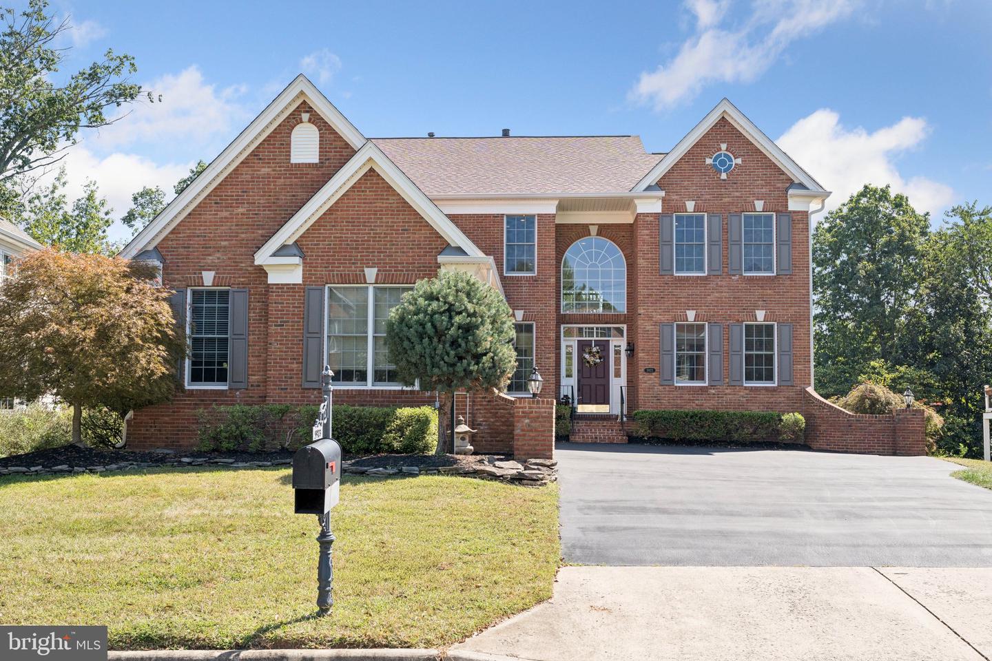 5923 INTERLACHEN CT, HAYMARKET, Virginia 20169, 4 Bedrooms Bedrooms, ,3 BathroomsBathrooms,Residential,For sale,5923 INTERLACHEN CT,VAPW2104356 MLS # VAPW2104356