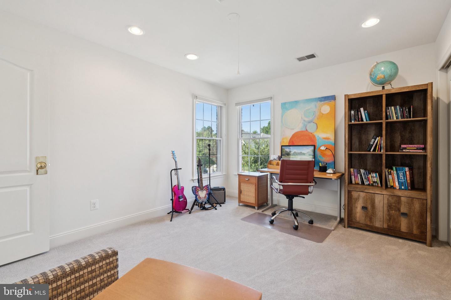 5923 INTERLACHEN CT, HAYMARKET, Virginia 20169, 4 Bedrooms Bedrooms, ,3 BathroomsBathrooms,Residential,For sale,5923 INTERLACHEN CT,VAPW2104356 MLS # VAPW2104356