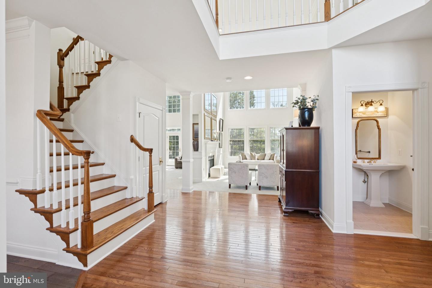 5923 INTERLACHEN CT, HAYMARKET, Virginia 20169, 4 Bedrooms Bedrooms, ,3 BathroomsBathrooms,Residential,For sale,5923 INTERLACHEN CT,VAPW2104356 MLS # VAPW2104356