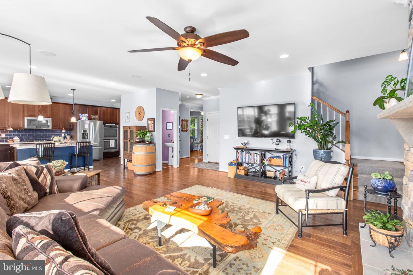 7116 LAKE DR, WARRENTON, Virginia 20187, 4 Bedrooms Bedrooms, 18 Rooms Rooms,4 BathroomsBathrooms,Residential,For sale,7116 LAKE DR,VAFQ2018366 MLS # VAFQ2018366