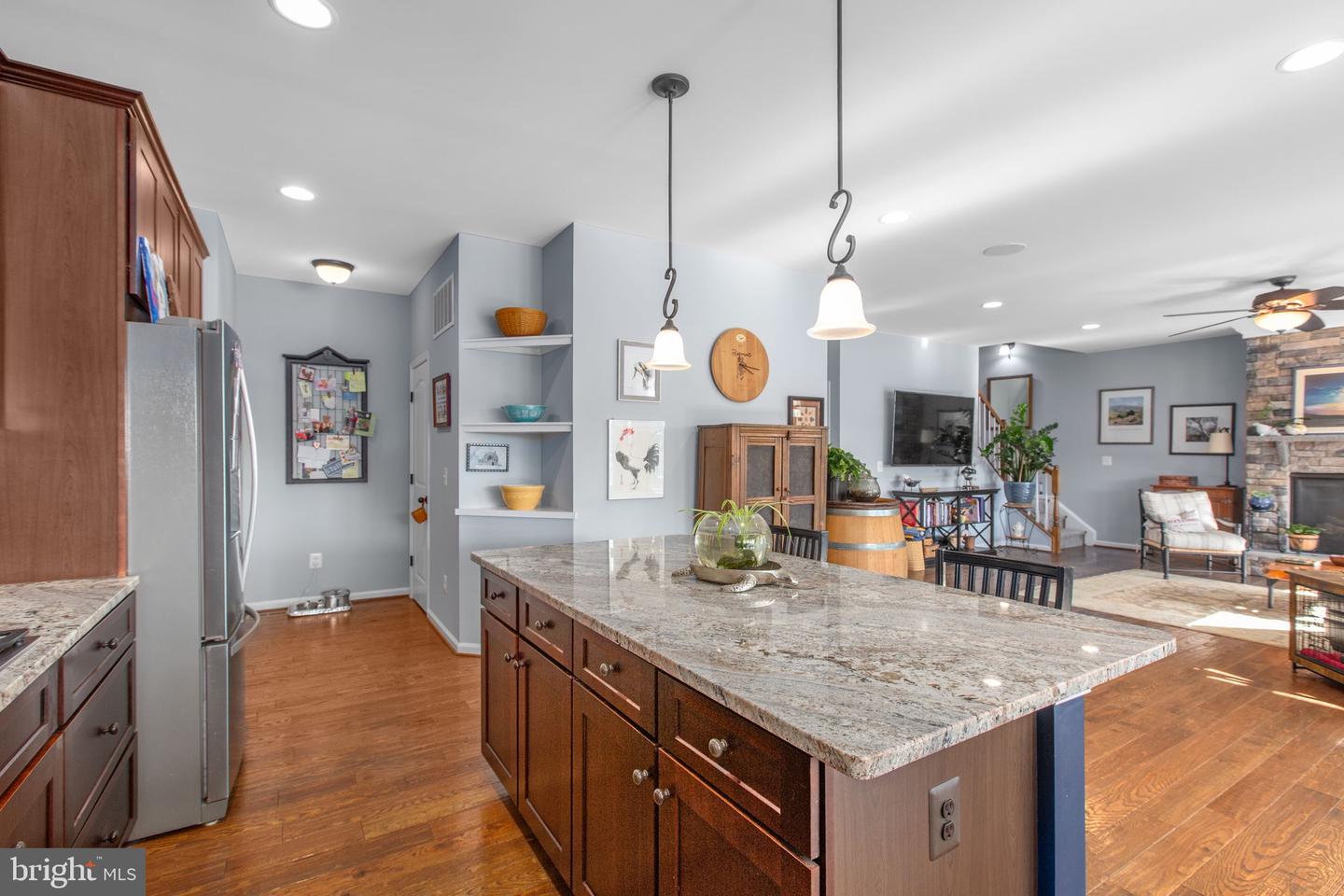 7116 LAKE DR, WARRENTON, Virginia 20187, 4 Bedrooms Bedrooms, 18 Rooms Rooms,4 BathroomsBathrooms,Residential,For sale,7116 LAKE DR,VAFQ2018366 MLS # VAFQ2018366