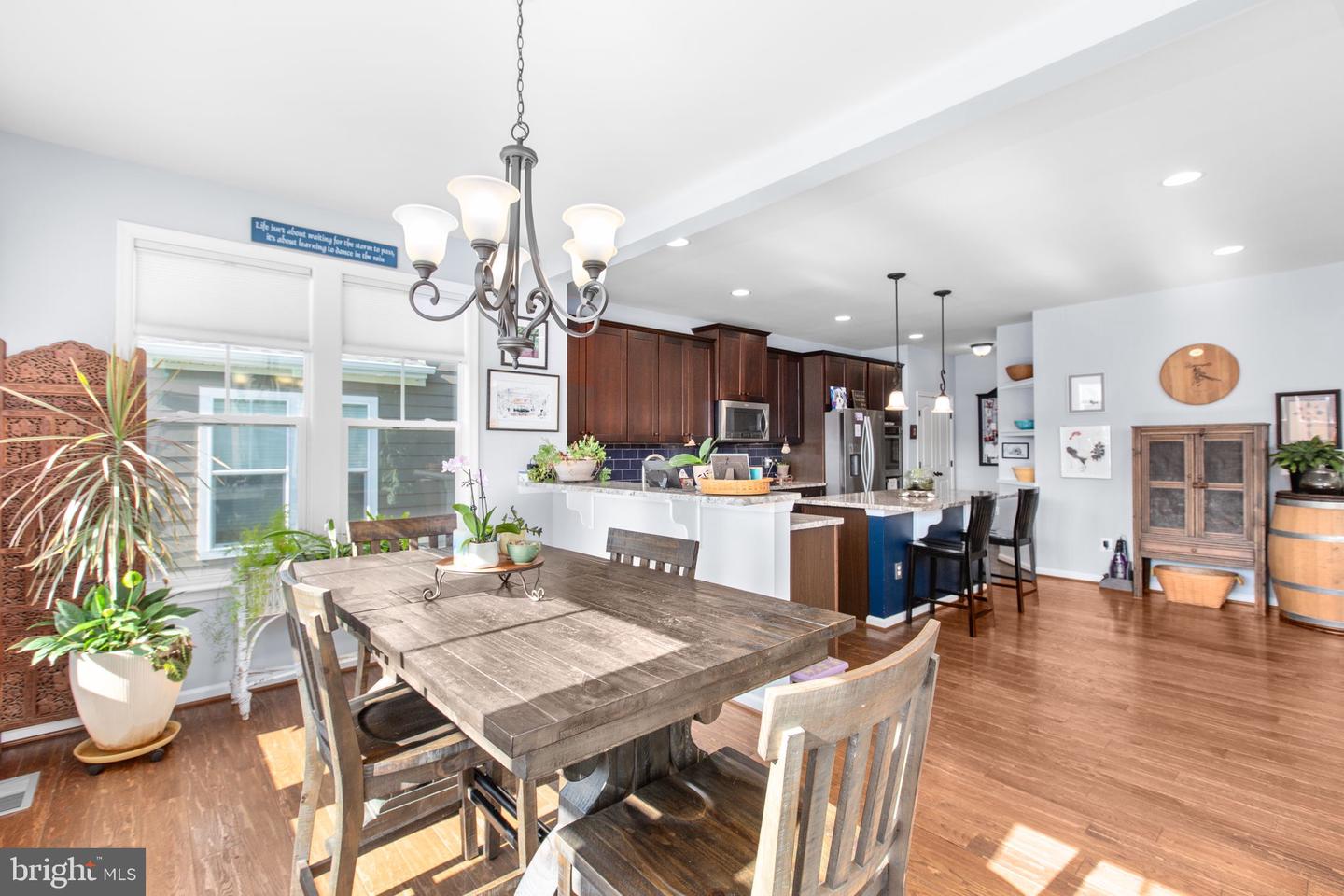 7116 LAKE DR, WARRENTON, Virginia 20187, 4 Bedrooms Bedrooms, 18 Rooms Rooms,4 BathroomsBathrooms,Residential,For sale,7116 LAKE DR,VAFQ2018366 MLS # VAFQ2018366